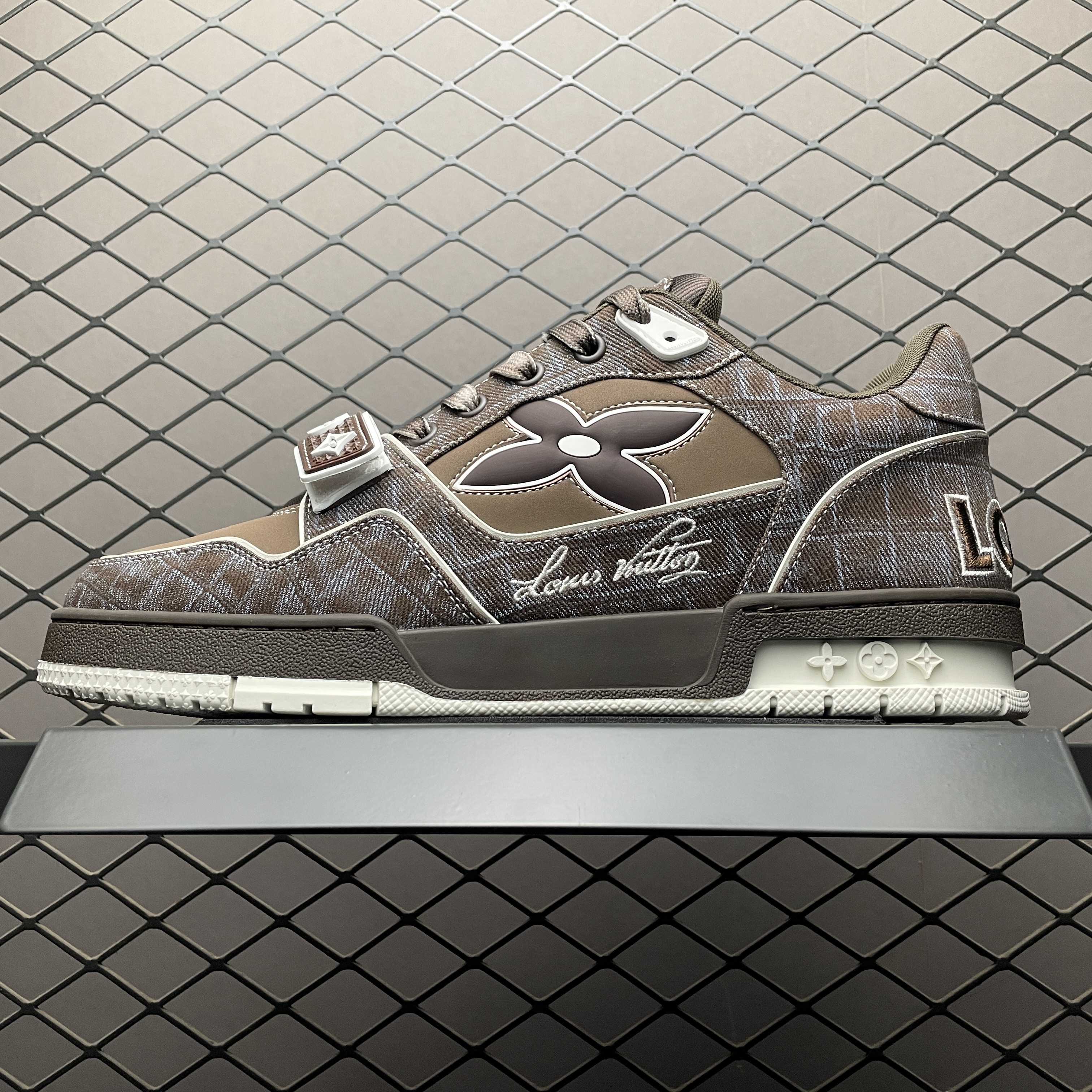 Louis Vuitton Trainer Line Sneakers（1ADE22)