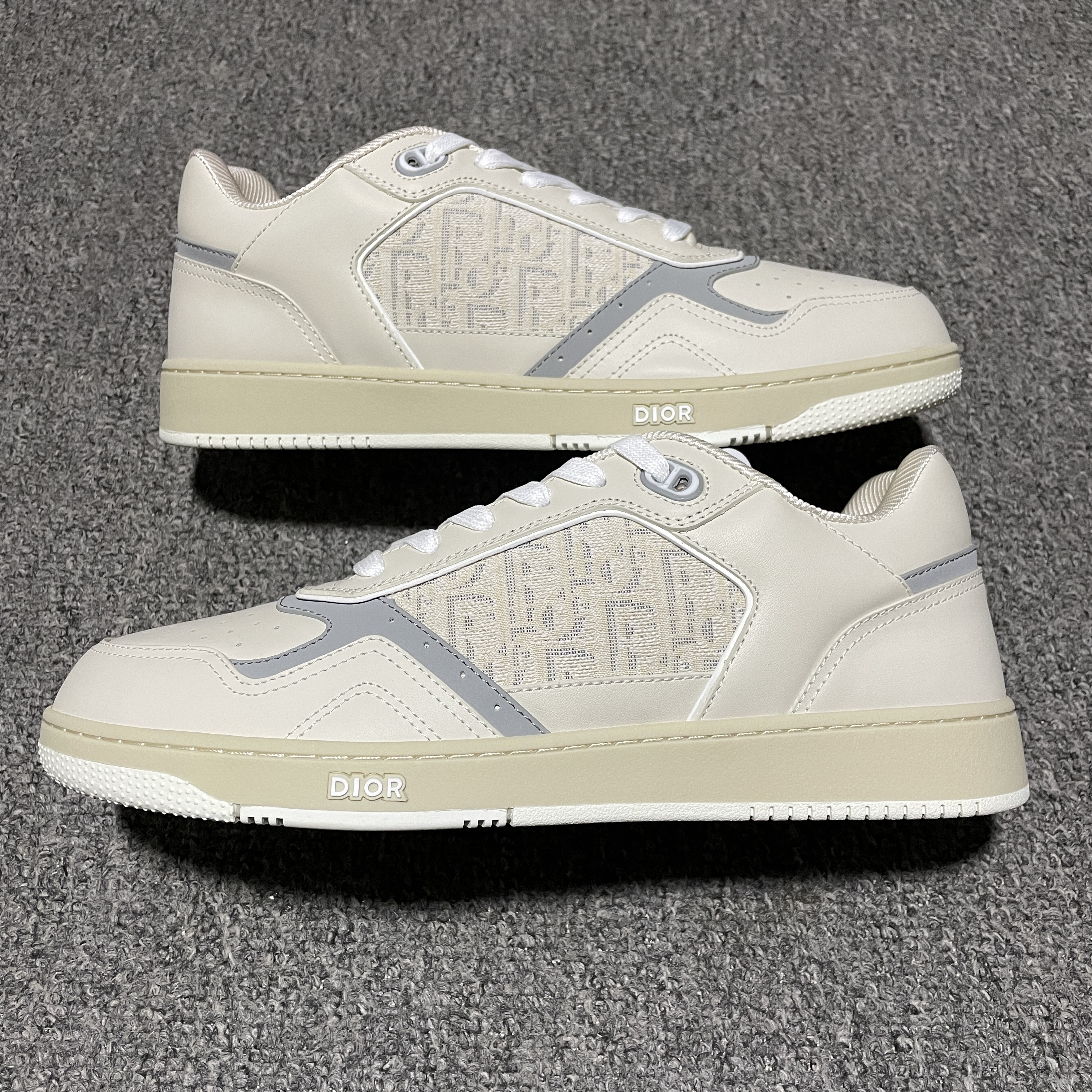 Dior B27 Low Top Sneaker Dior Oblique jacquard "White"（3SN272ZIR_H068）