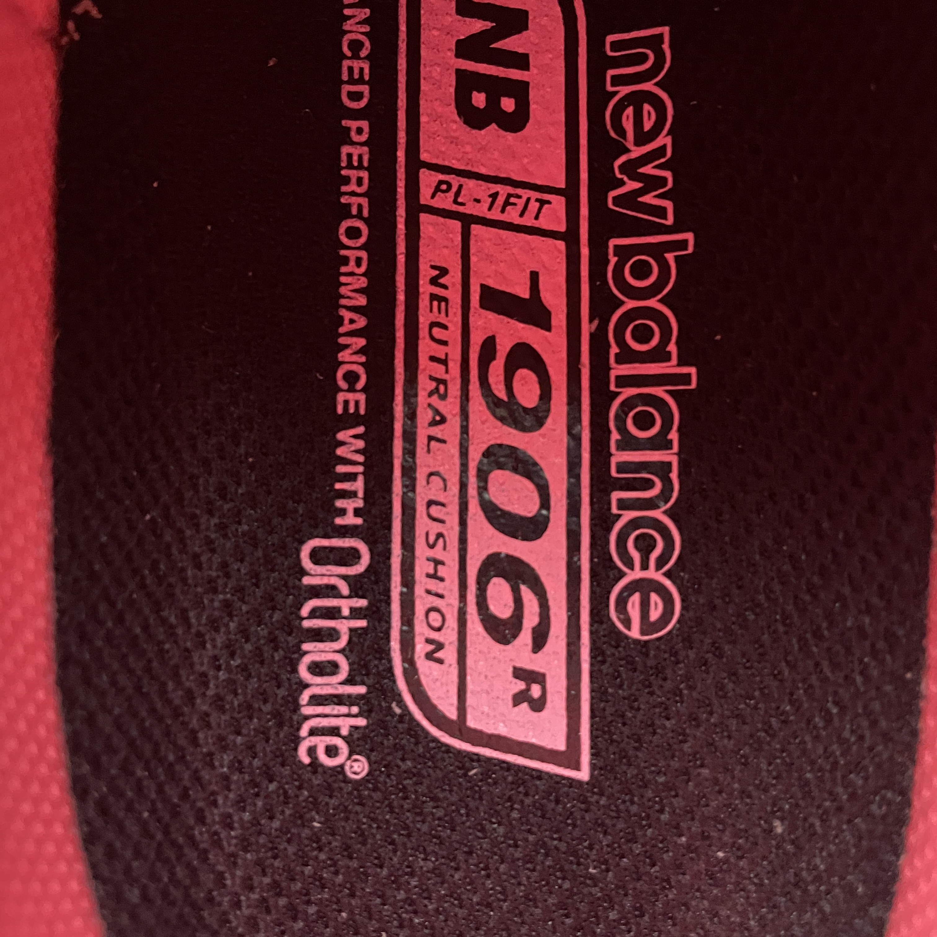 1906R 'Neon Pink' ASOS Exclusive(M1906RAP）