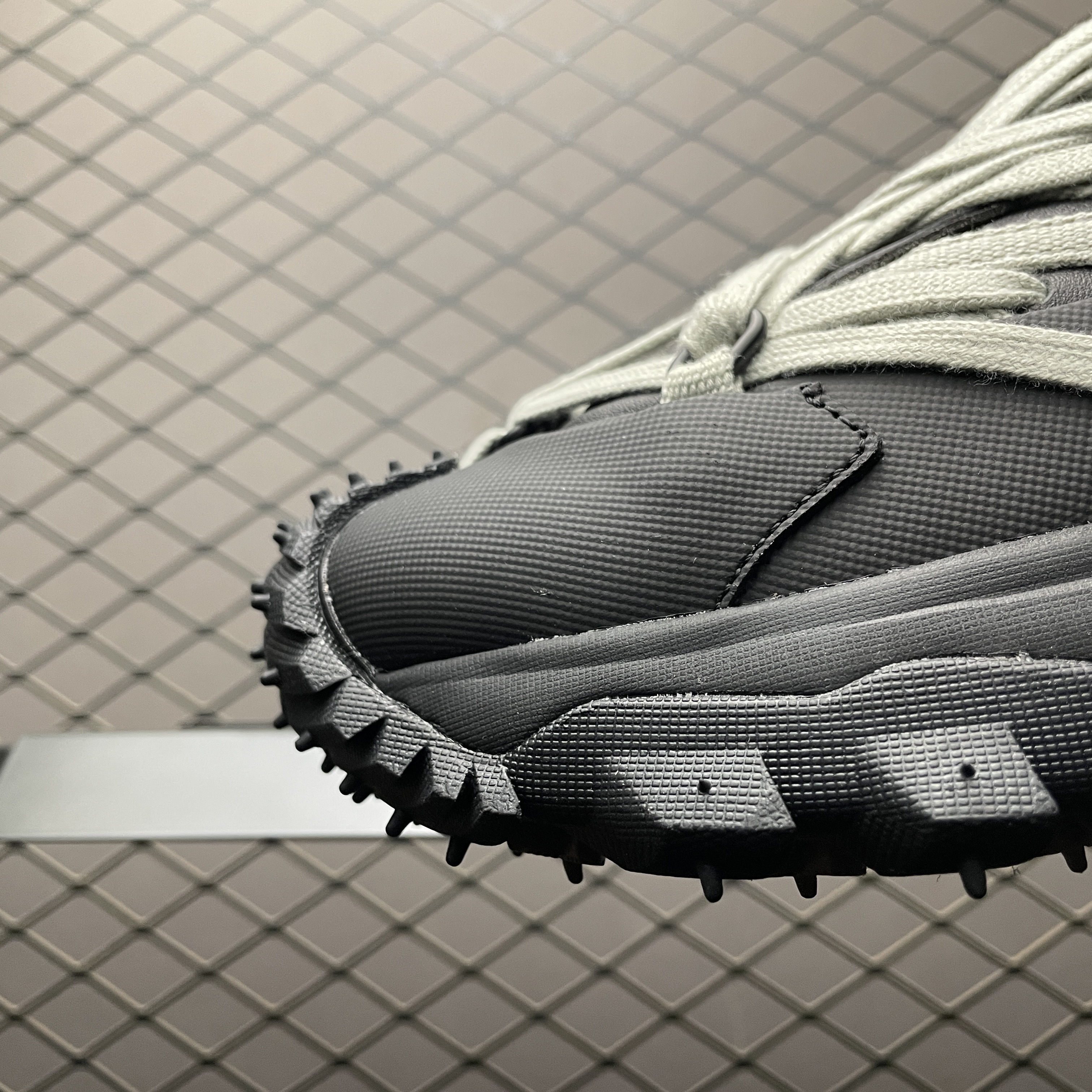 Rick Owens x Moncler Trailgrip Megalace Black （MU02D4M10M4321-999）