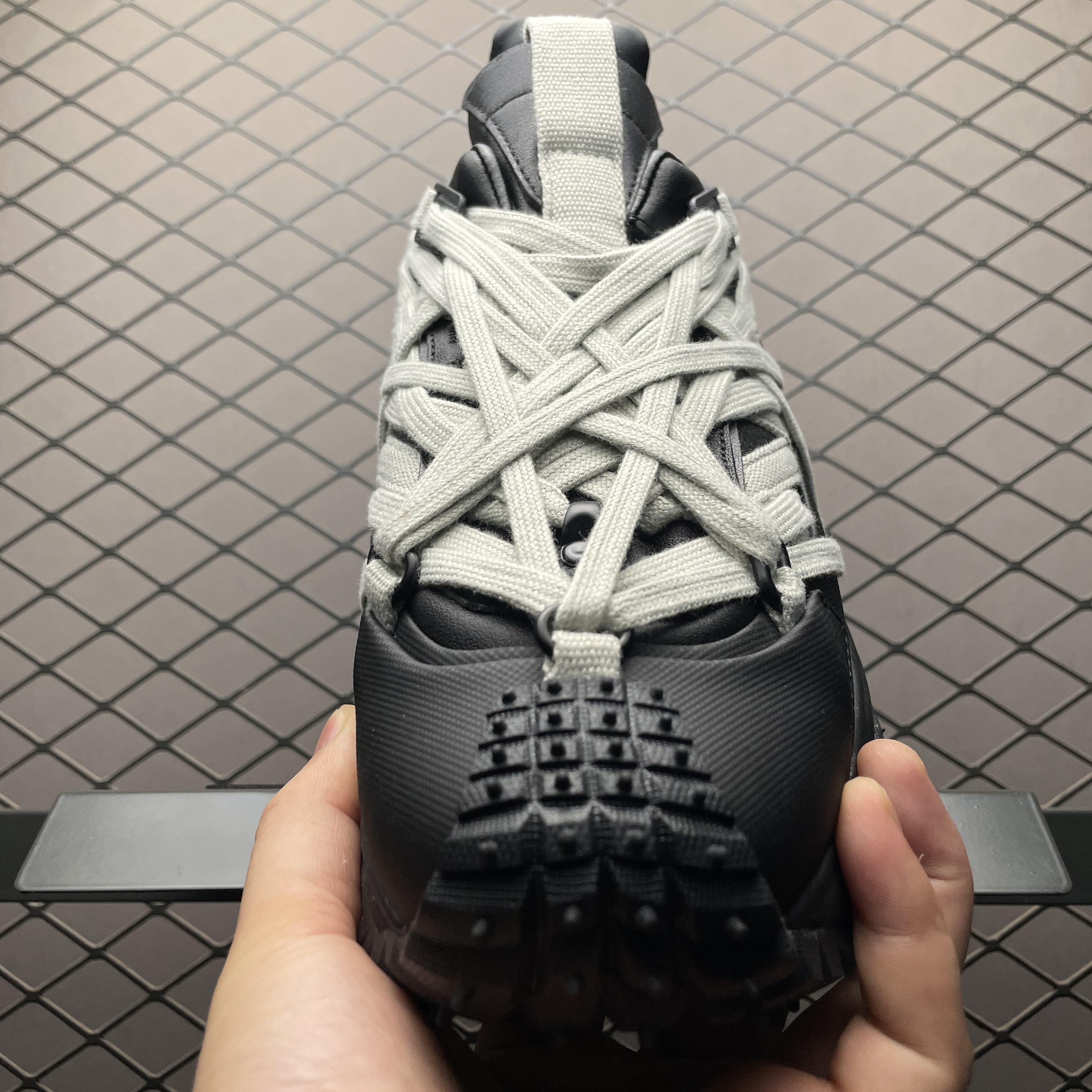 Rick Owens x Moncler Trailgrip Megalace Black （MU02D4M10M4321-999）