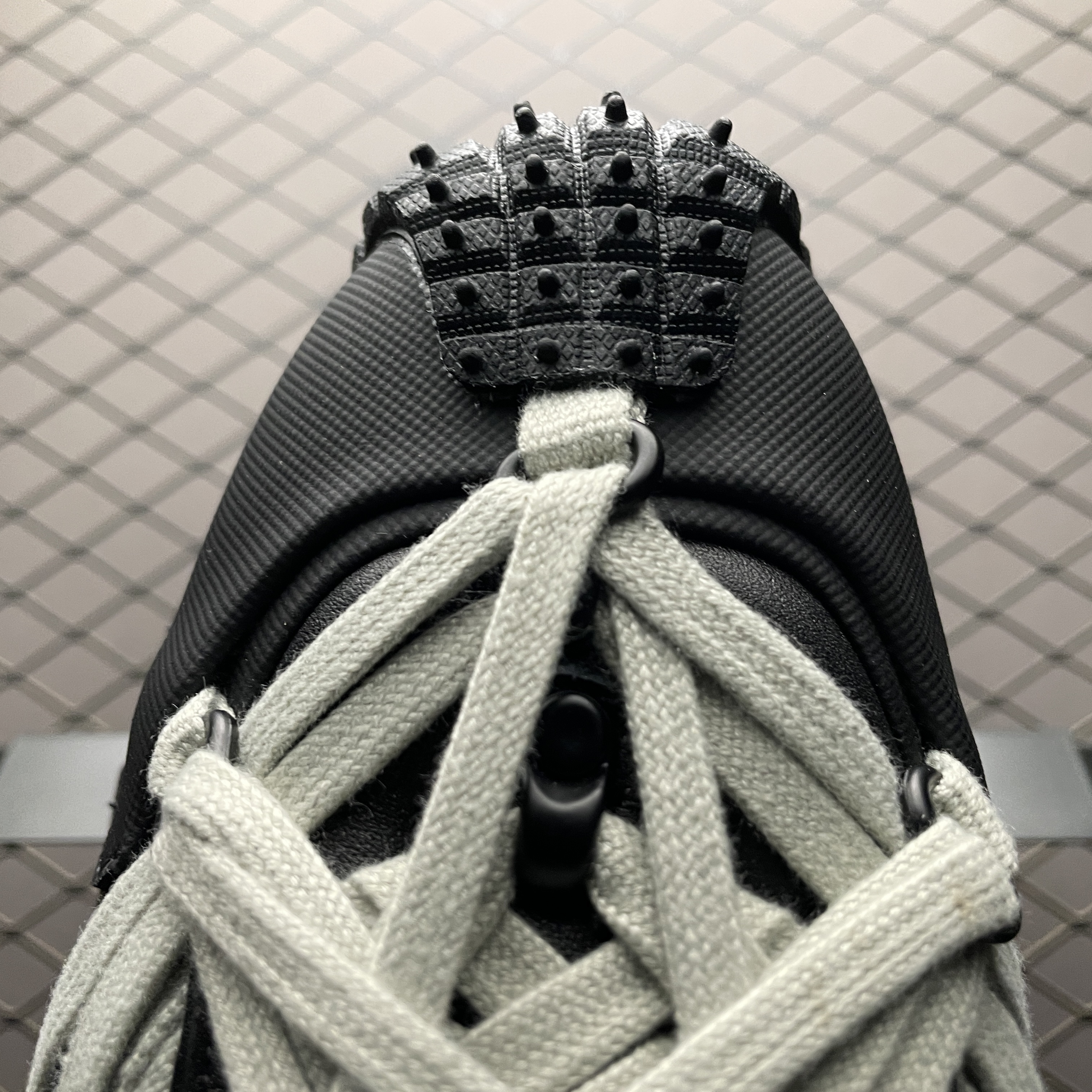Rick Owens x Moncler Trailgrip Megalace Black （MU02D4M10M4321-999）