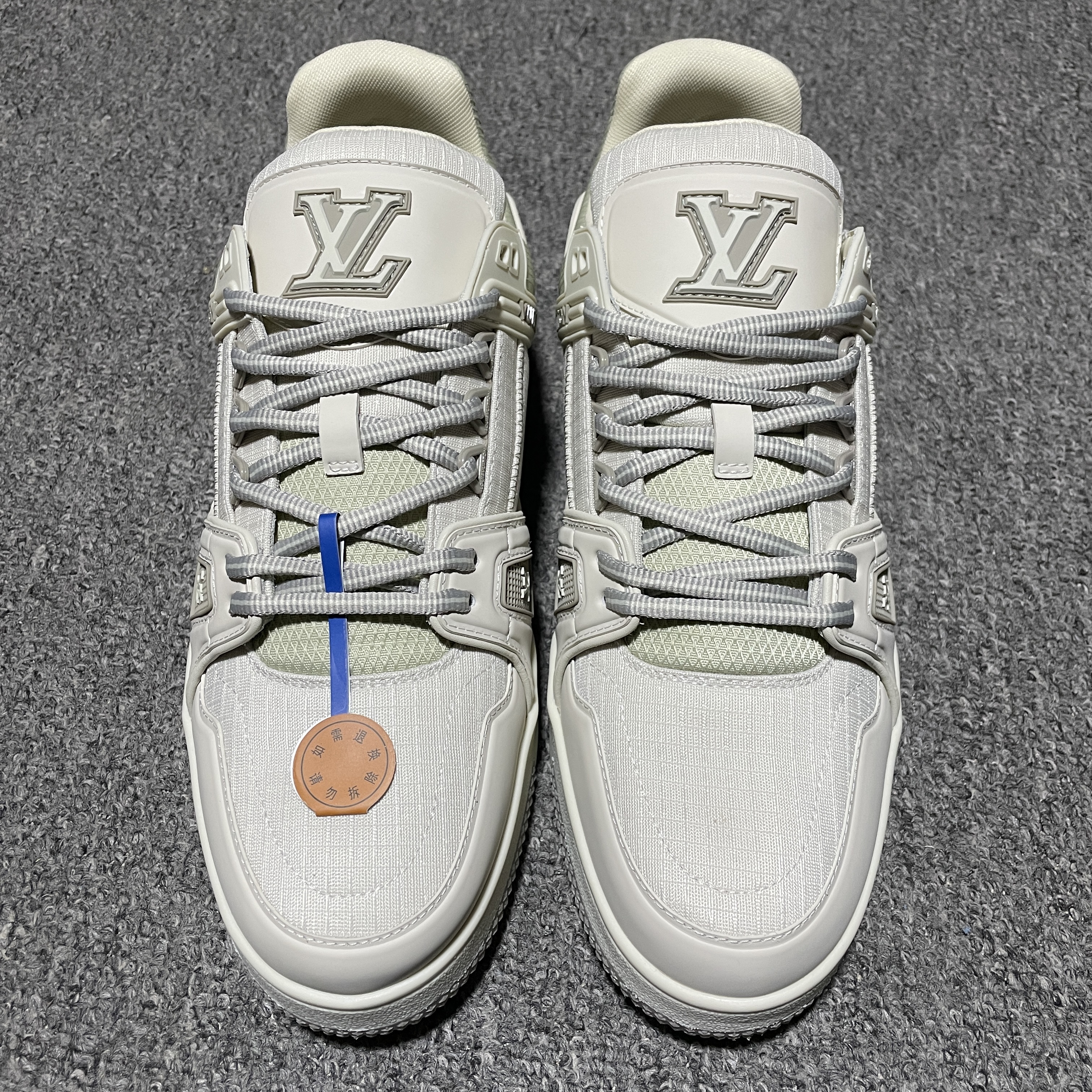 Louis Vuitton LV Trainer Grey（1ADEWF）
