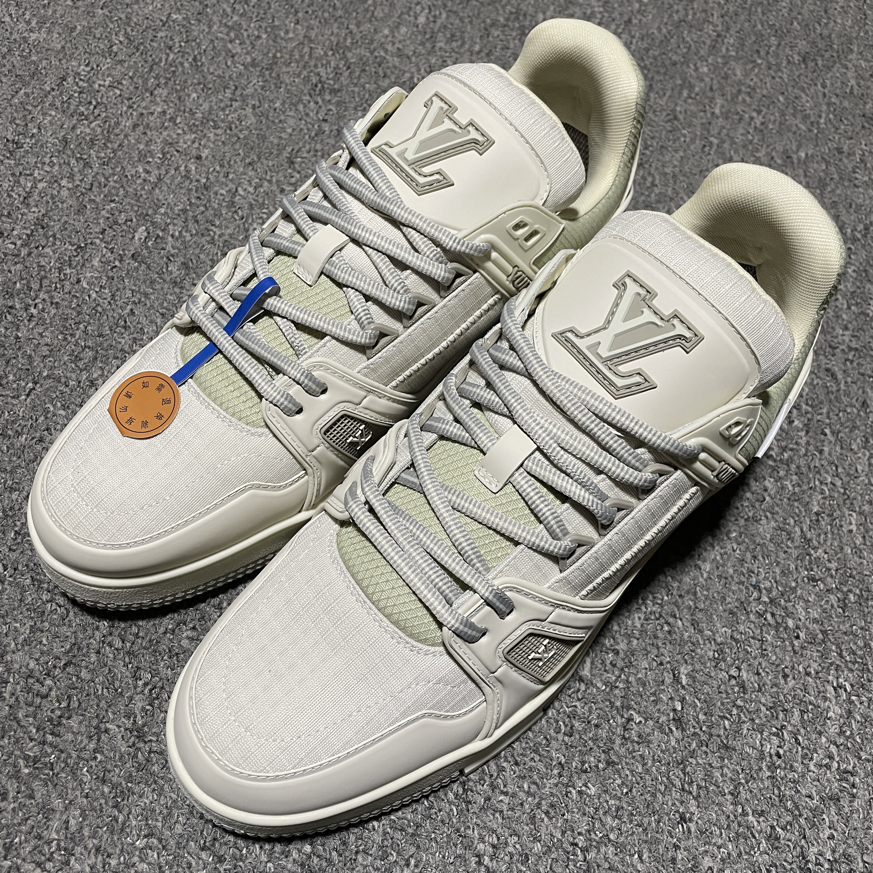 Louis Vuitton LV Trainer Grey（1ADEWF）