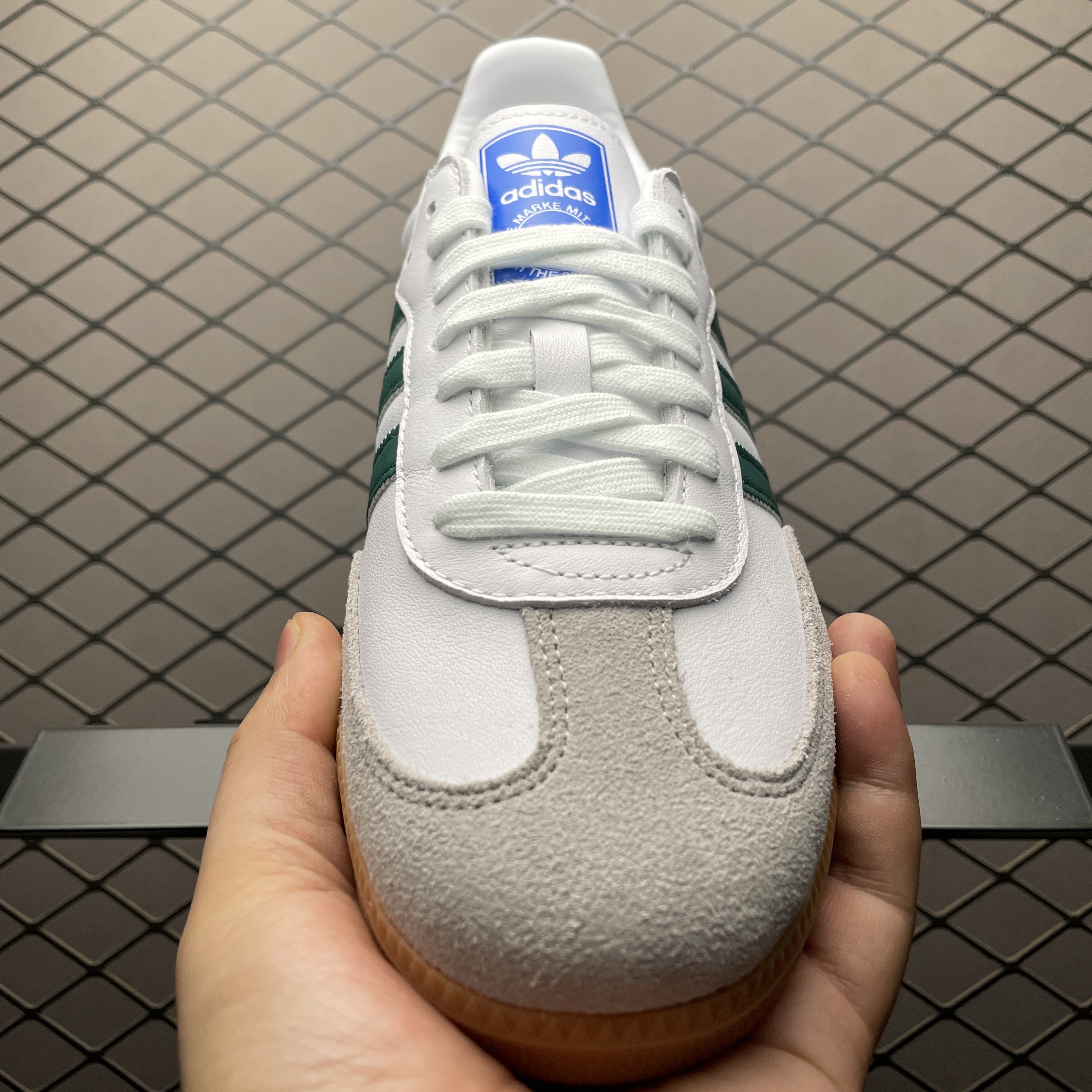 adidas Originals Samba OG "Cloud White/Collegiate Green/Gum"（IE3437）