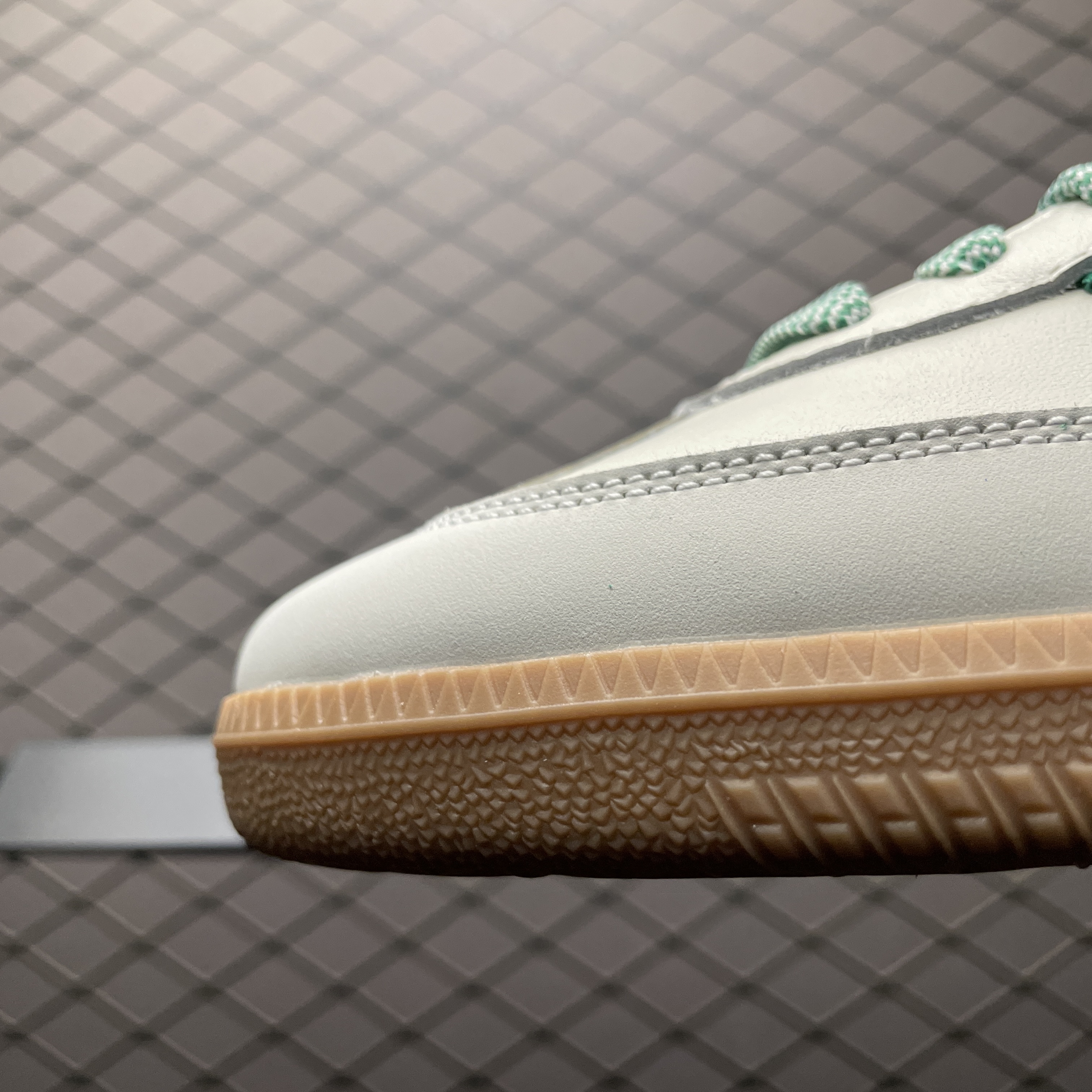 Adidas Originals WMNS SAMBA OG OWHITE/COUGRN/HAZGRN（JI3906）