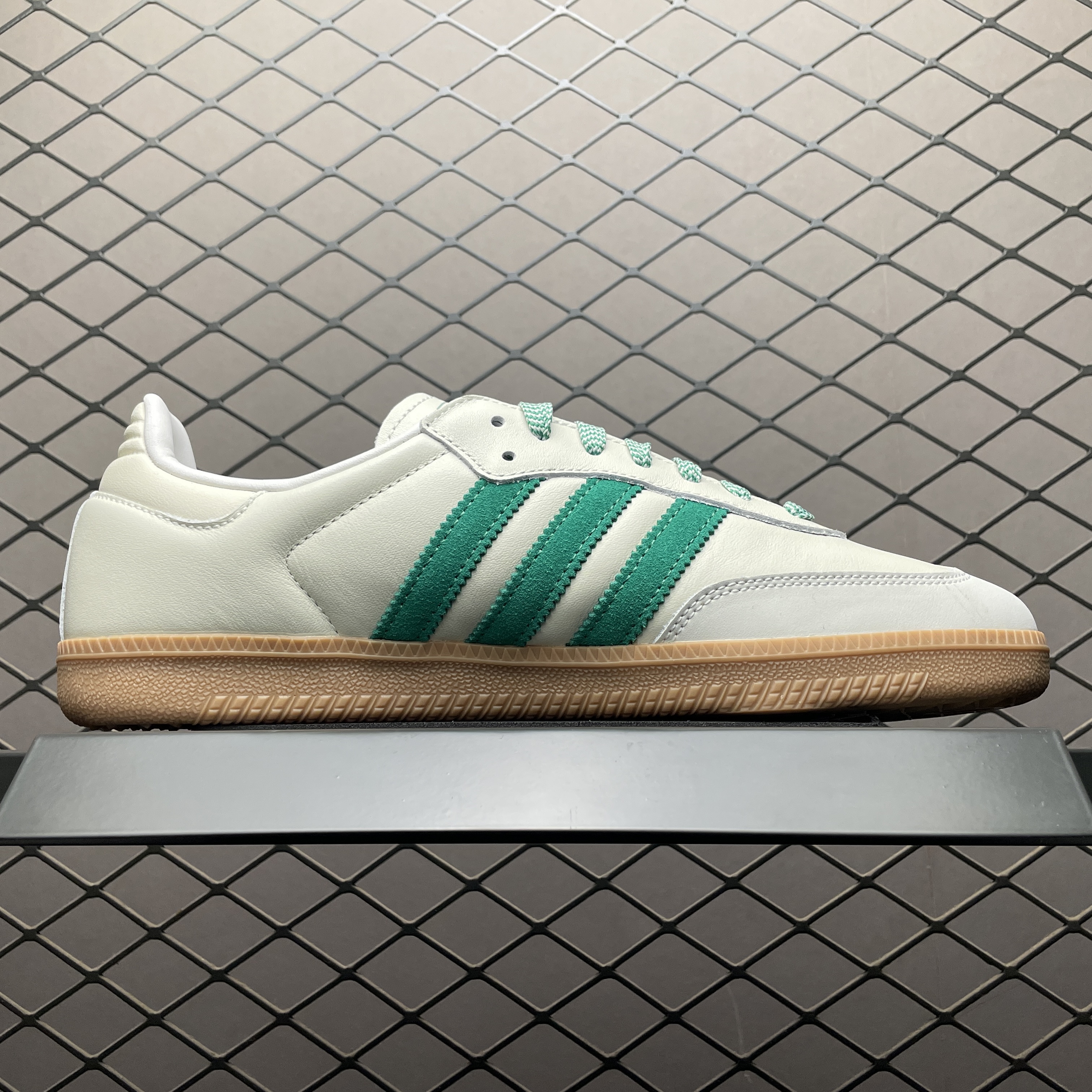 Adidas Originals WMNS SAMBA OG OWHITE/COUGRN/HAZGRN（JI3906）