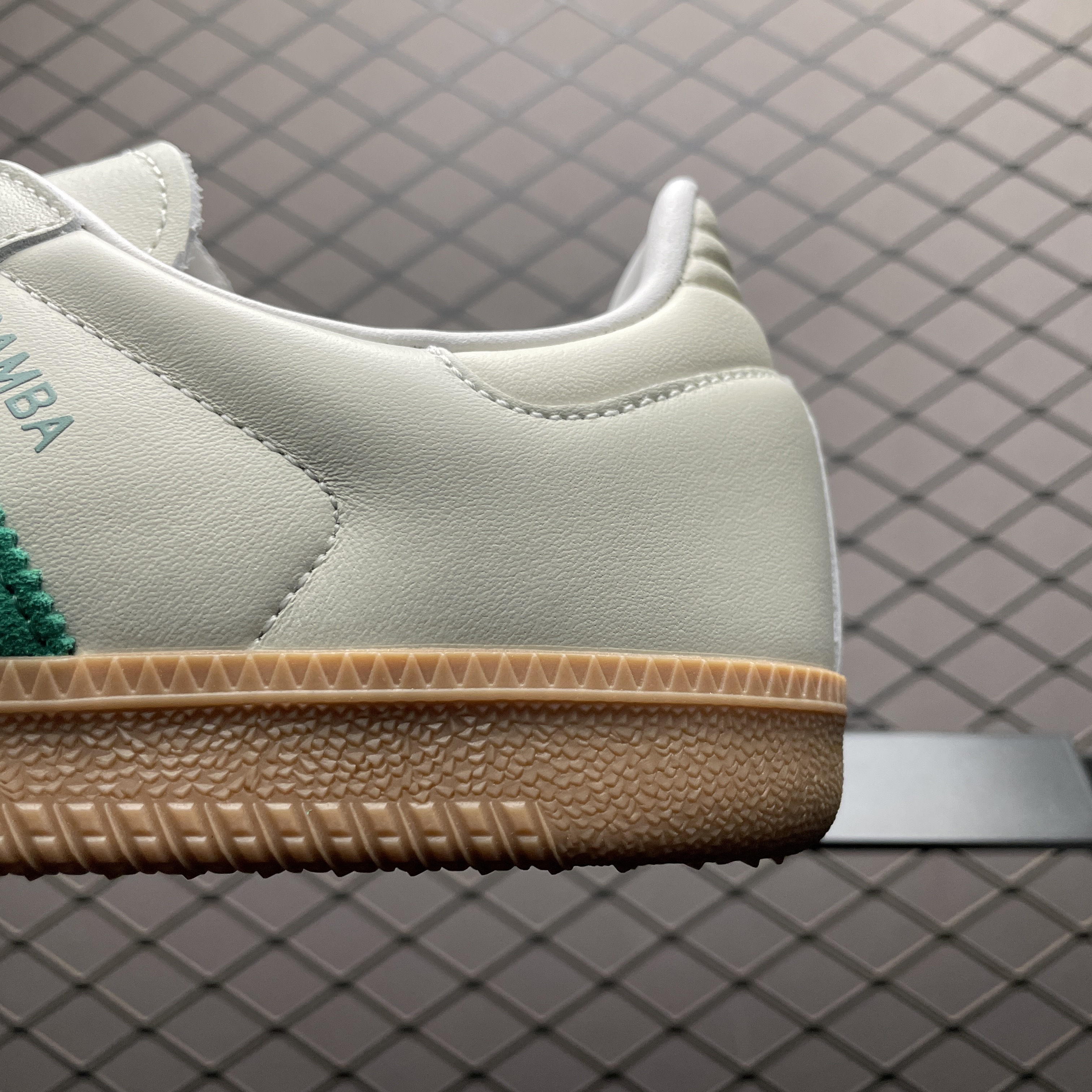 Adidas Originals WMNS SAMBA OG OWHITE/COUGRN/HAZGRN（JI3906）