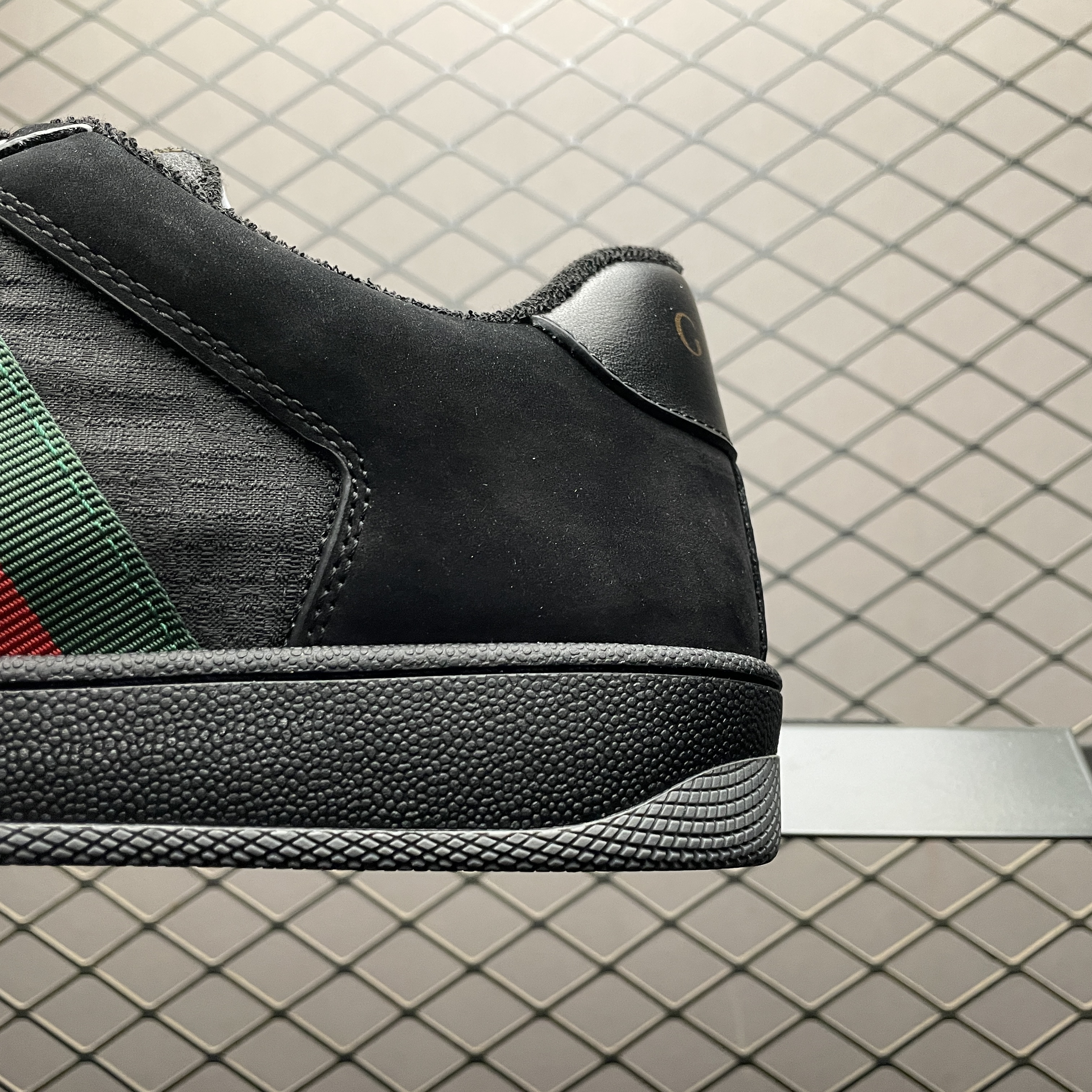 Gucci Men's GG Screener sneaker in black GG canvas（576223FAD941058）