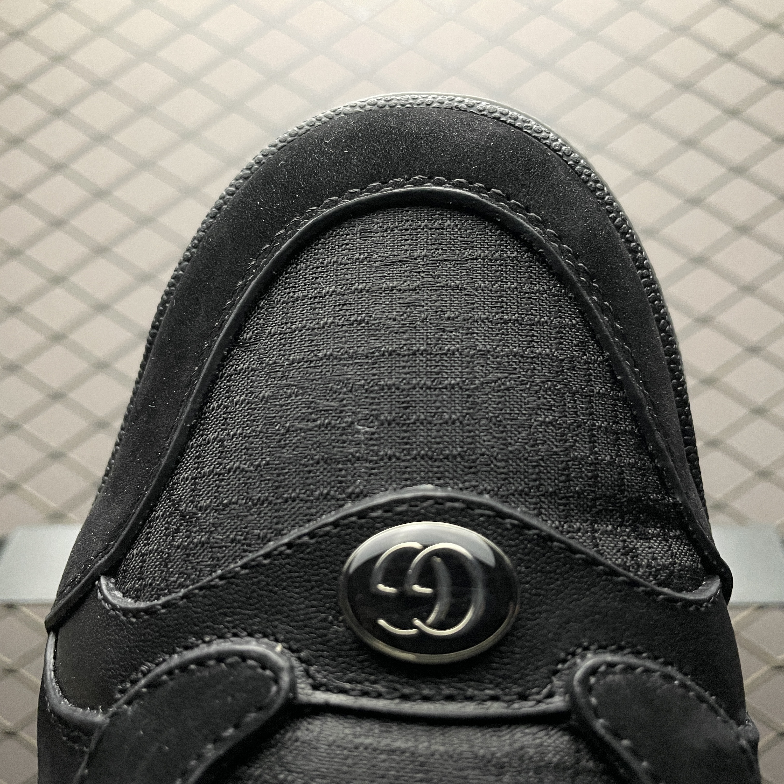 Gucci Men's GG Screener sneaker in black GG canvas（576223FAD941058）