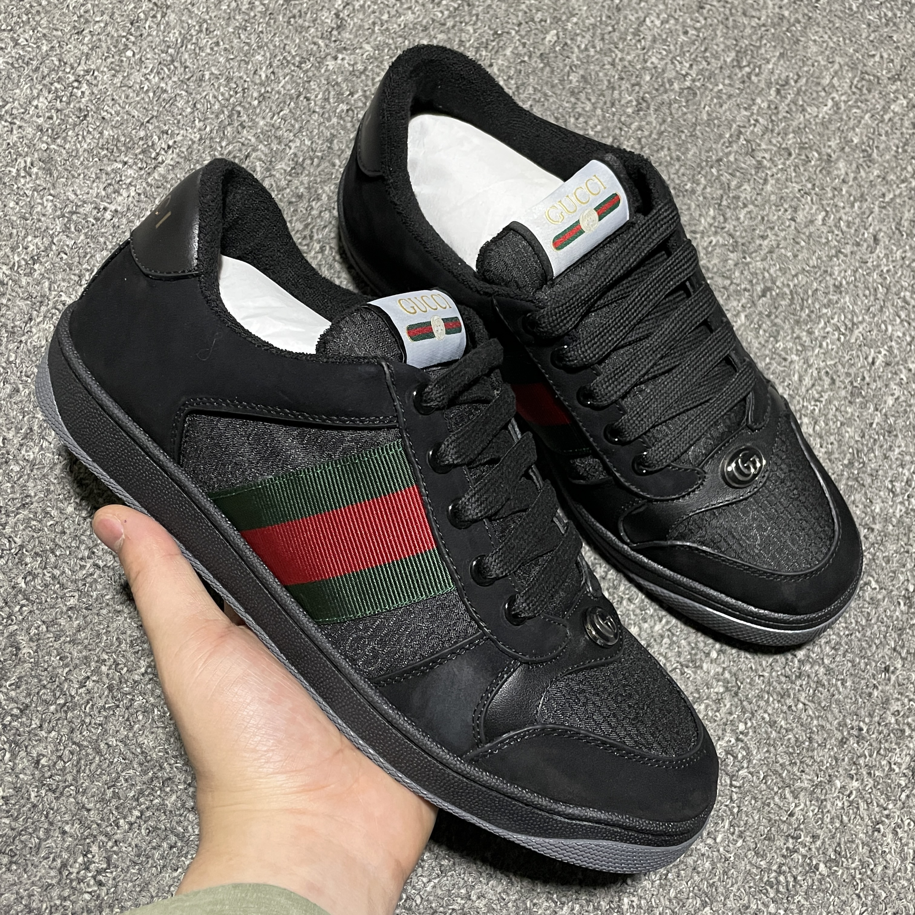 Gucci Men's GG Screener sneaker in black GG canvas（576223FAD941058）