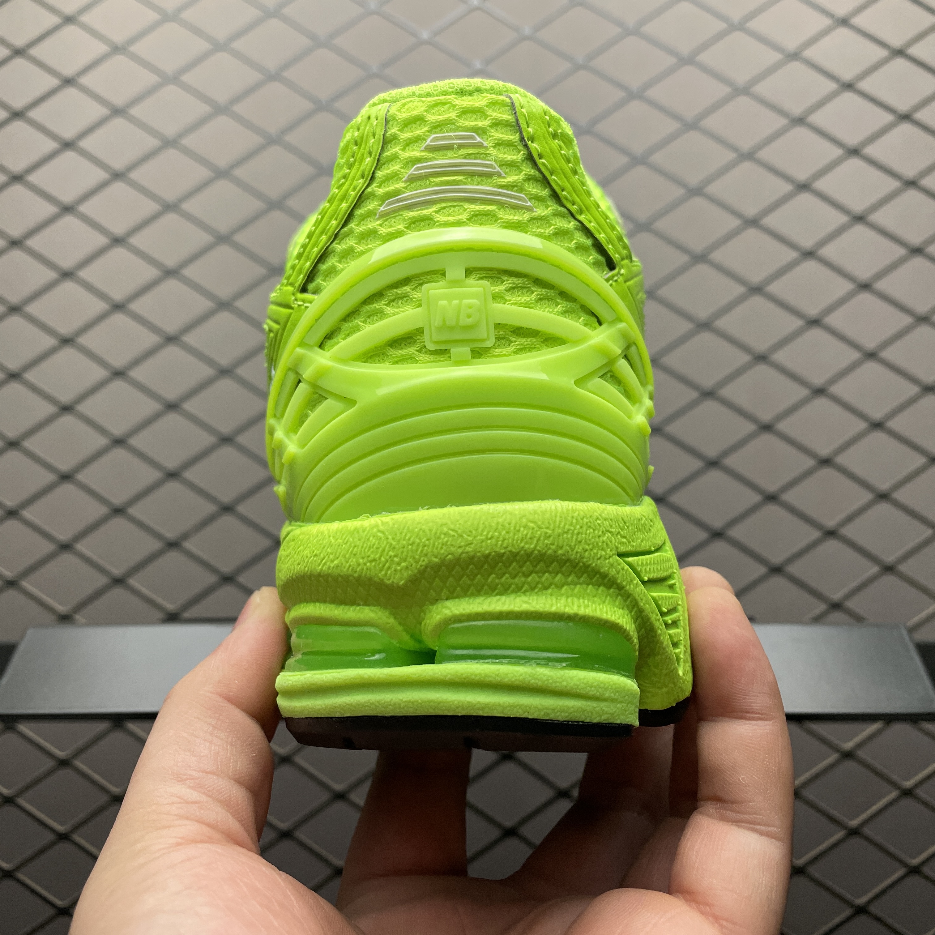 New Balance 1906R 'Neon Green' ASOS Exclusive(M1906RAA）