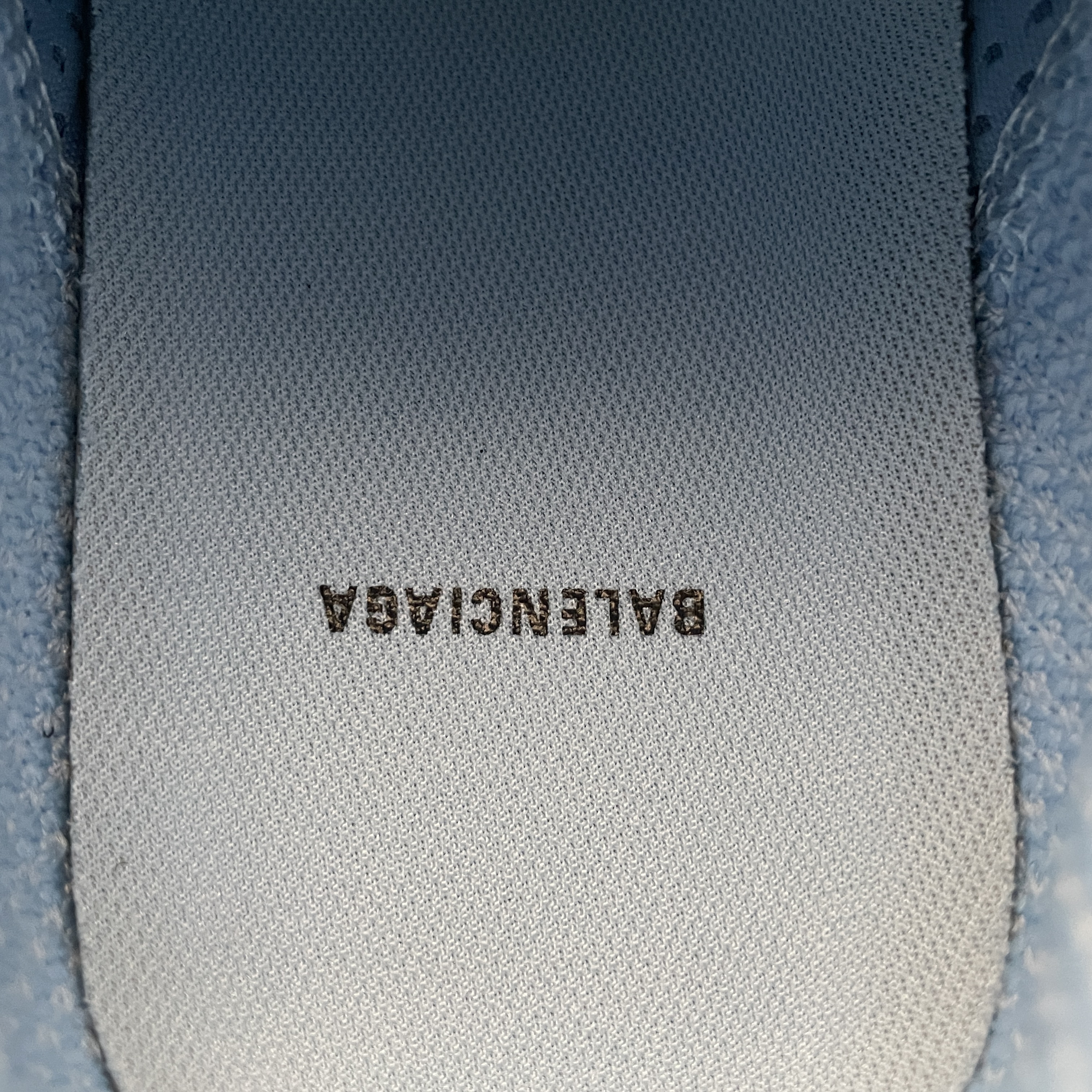 Balenciaga 3XL Extreme lace sneakers（825599W3XCH9145）