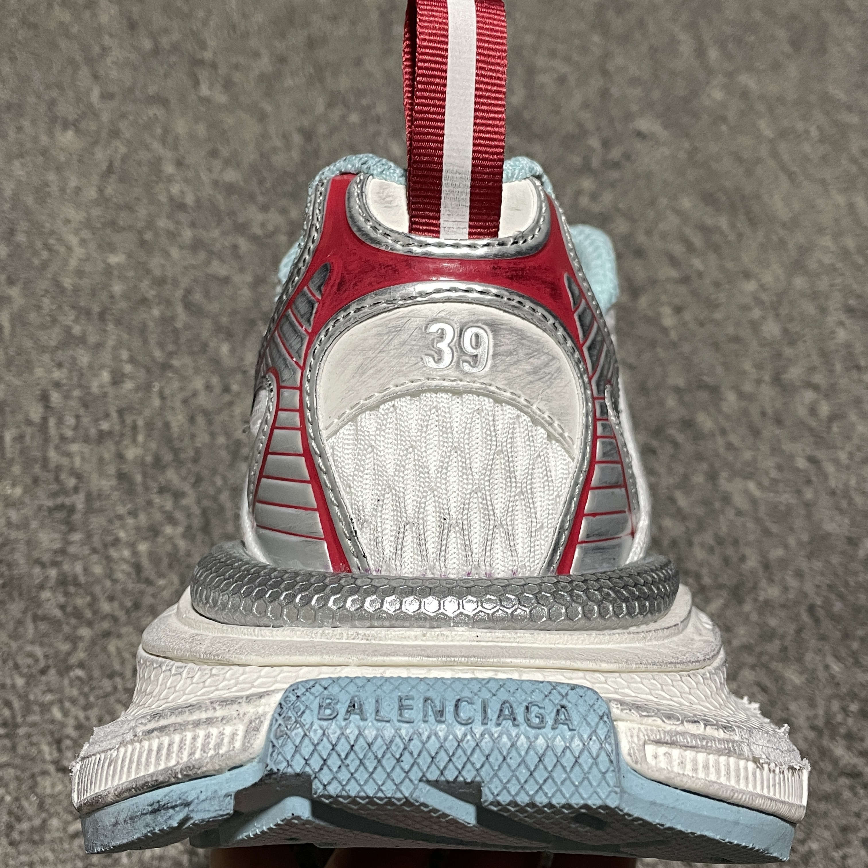 Balenciaga 3xl Extreme Laces B Sneaker in White/red/turquoise（825601W3XCH1614）