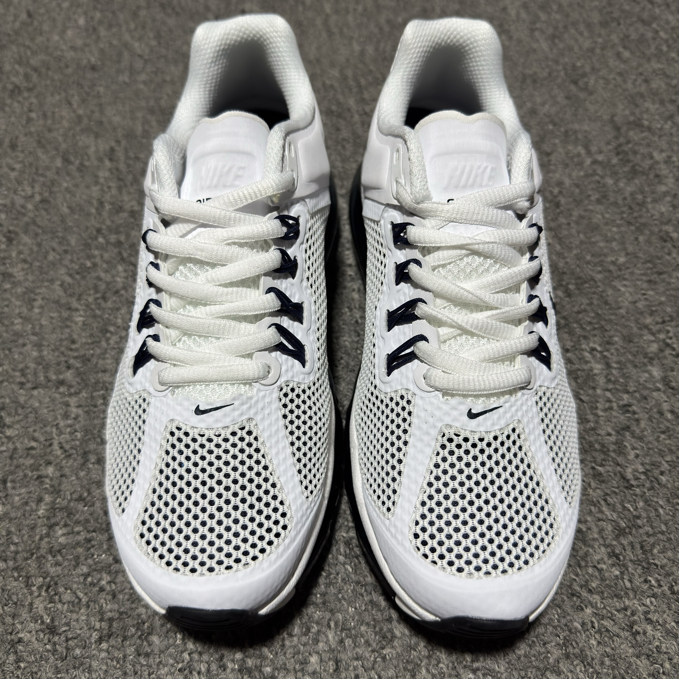 Nike Air Max 2013 "Summit White/Midnight Navy/Black" (HF3660-101)