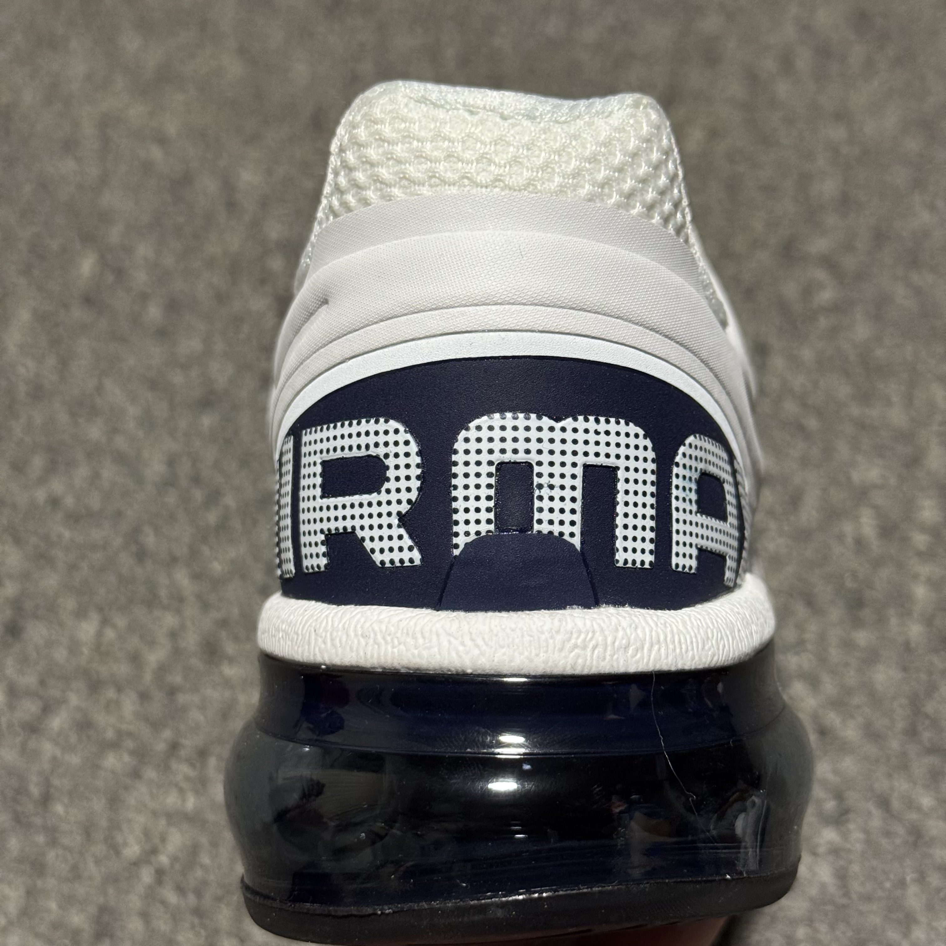 Nike Air Max 2013 "Summit White/Midnight Navy/Black" (HF3660-101)