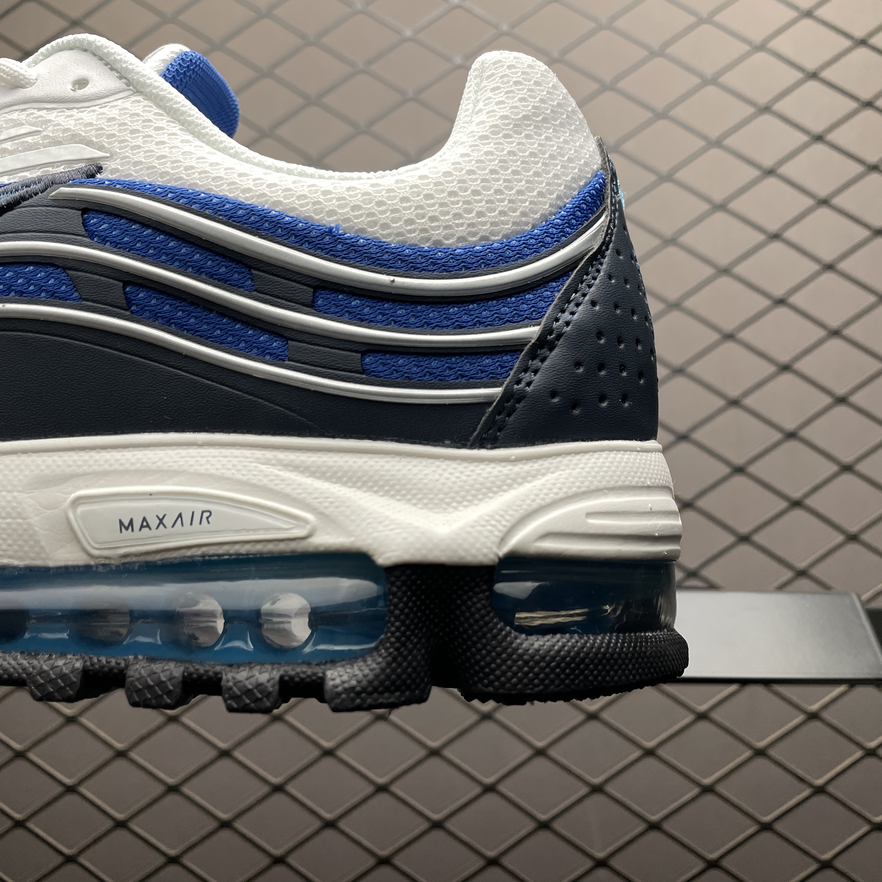 Nike Air Max TL 2.5 "Summit White and Obsidian" (FZ4110-102)