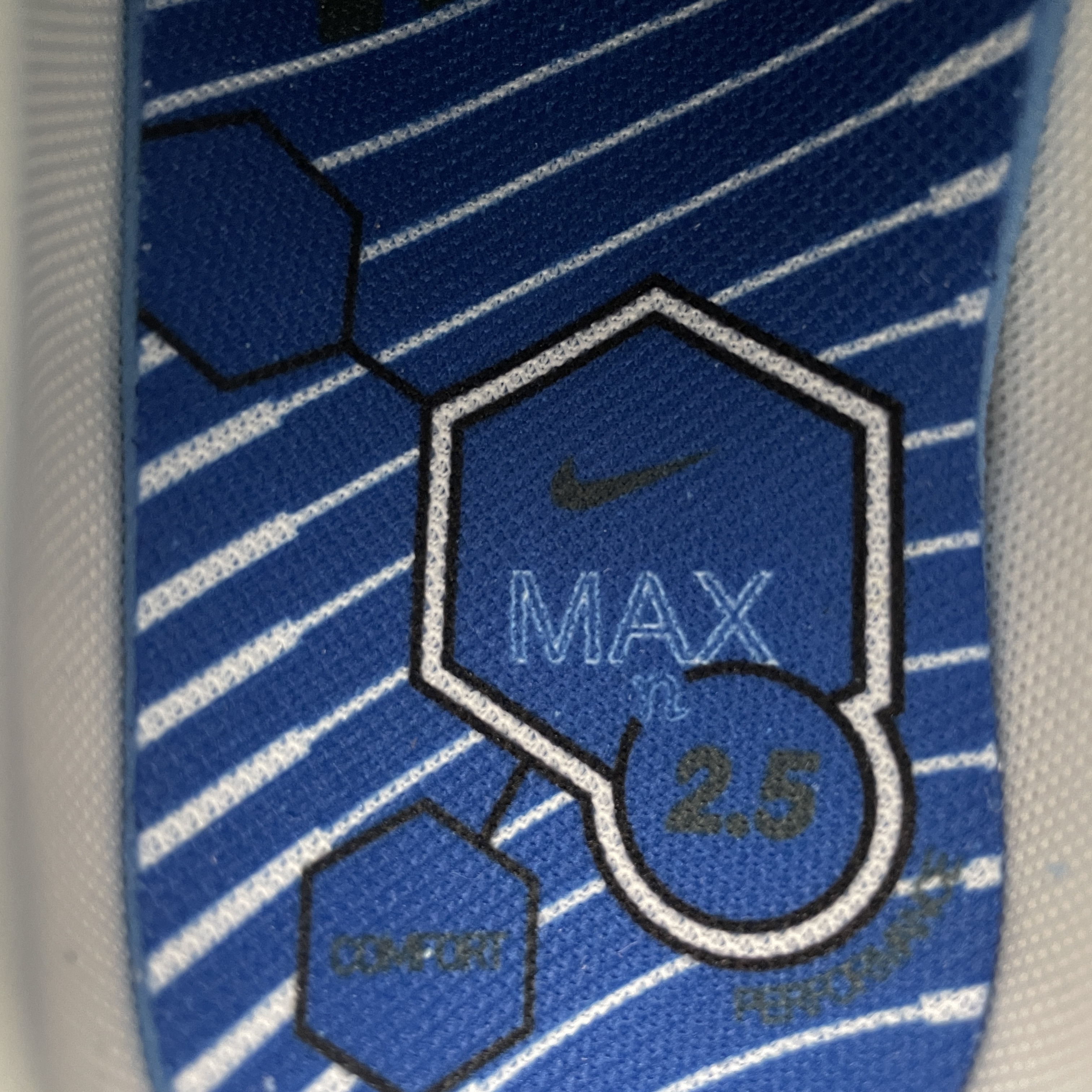 Nike Air Max TL 2.5 "Summit White and Obsidian" (FZ4110-102)