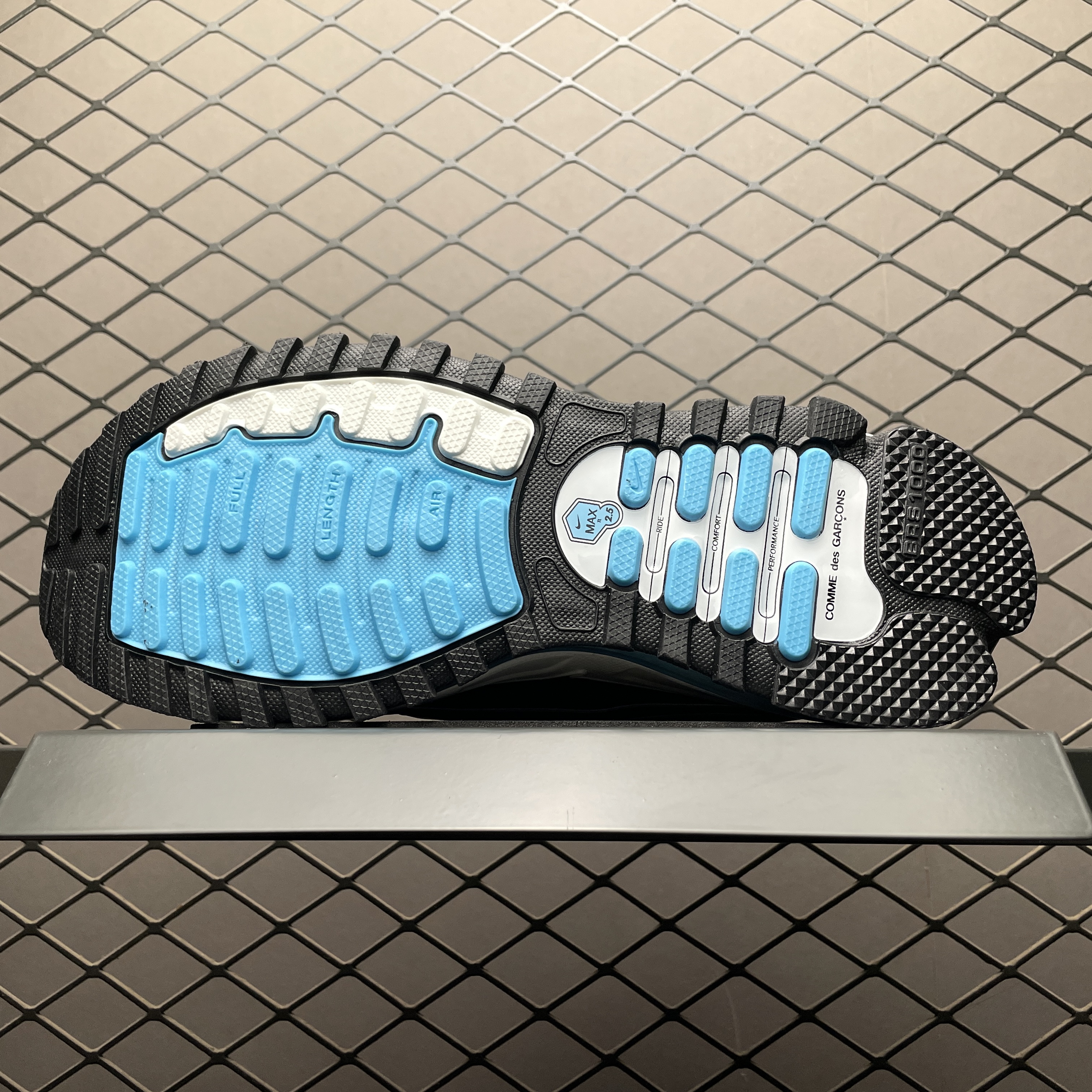 Nike Air Max TL 2.5 "Summit White and Obsidian" (FZ4110-102)