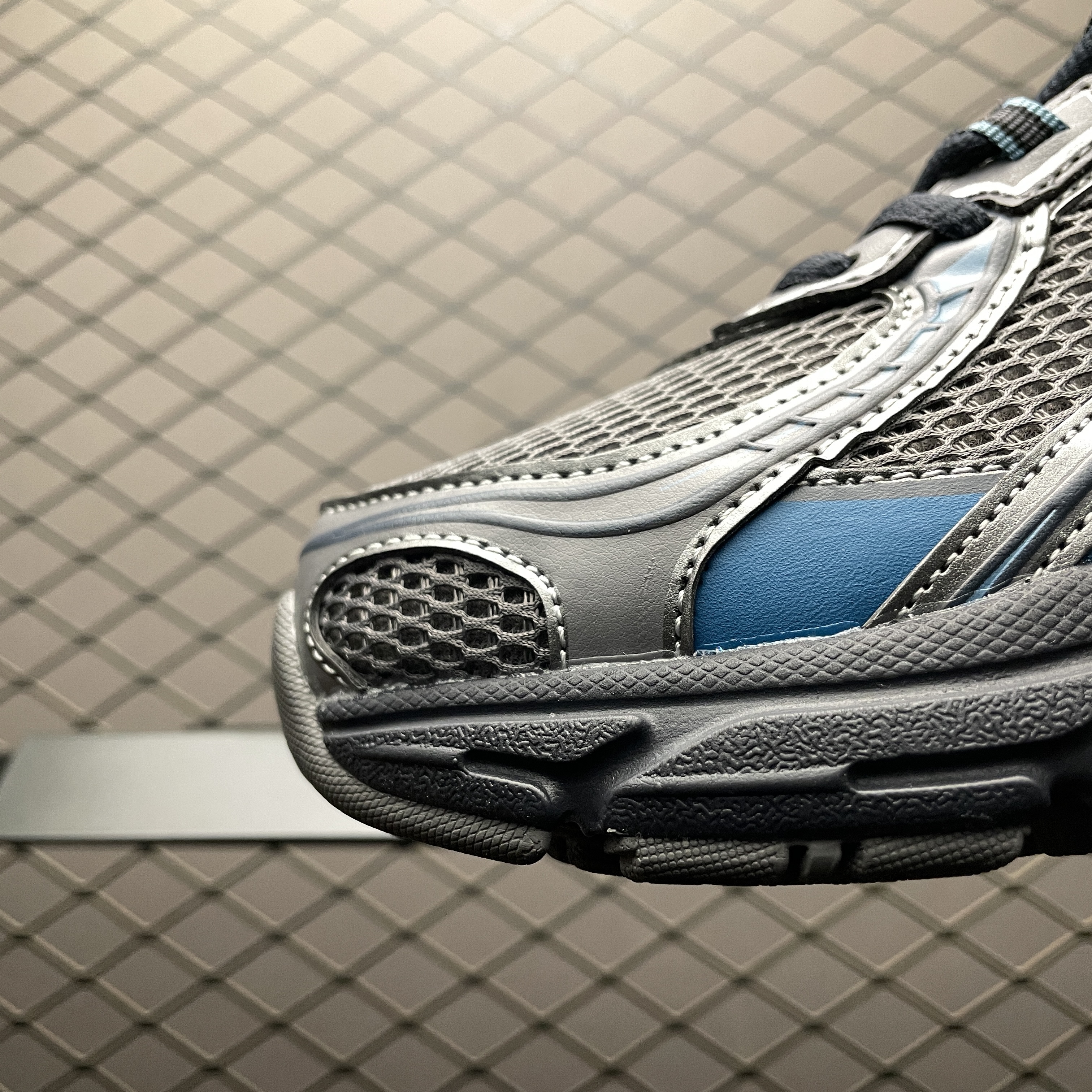 New Balance 740 "Black/Navy" (2025) (U740BT2）