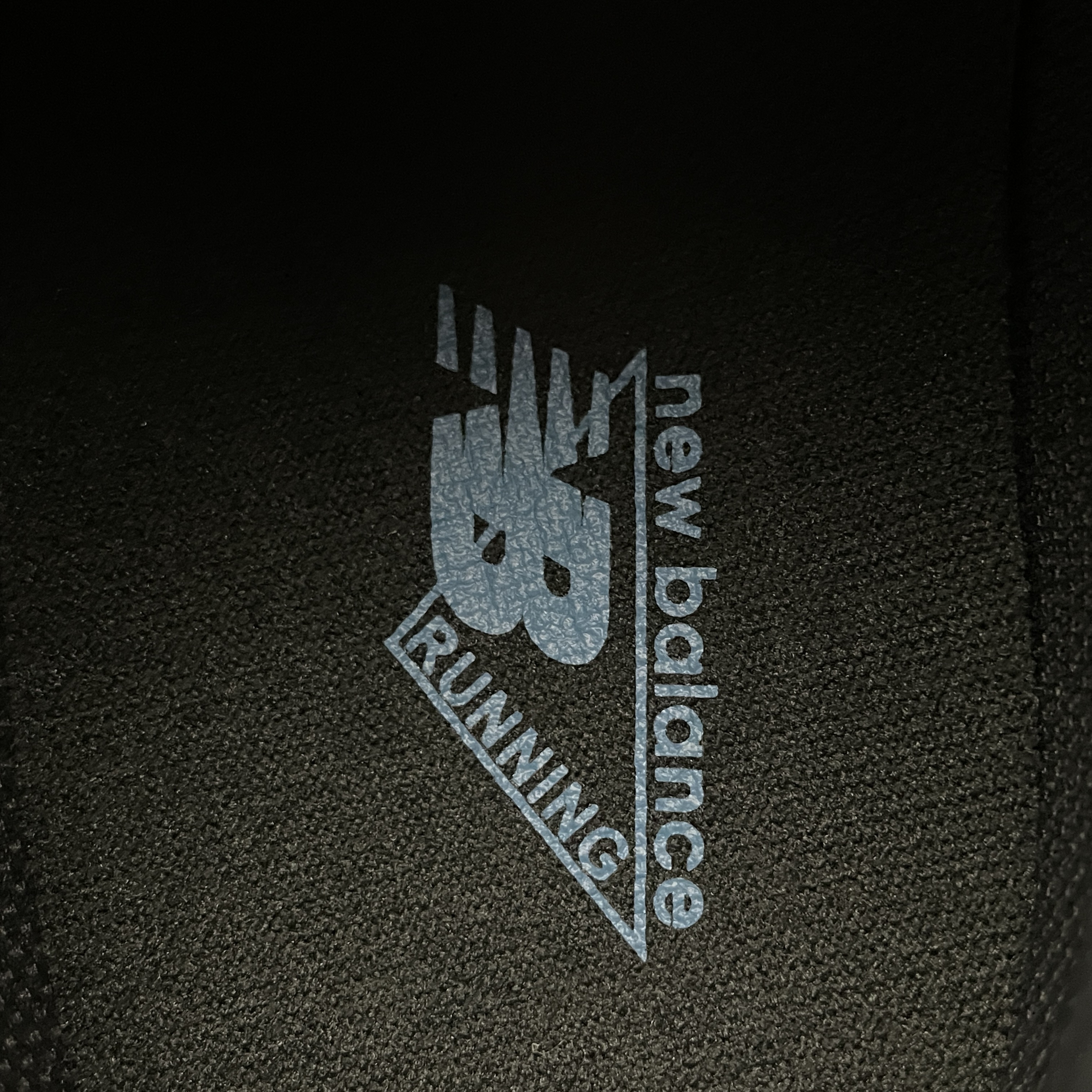 New Balance 740 "Black/Navy" (2025) (U740BT2）