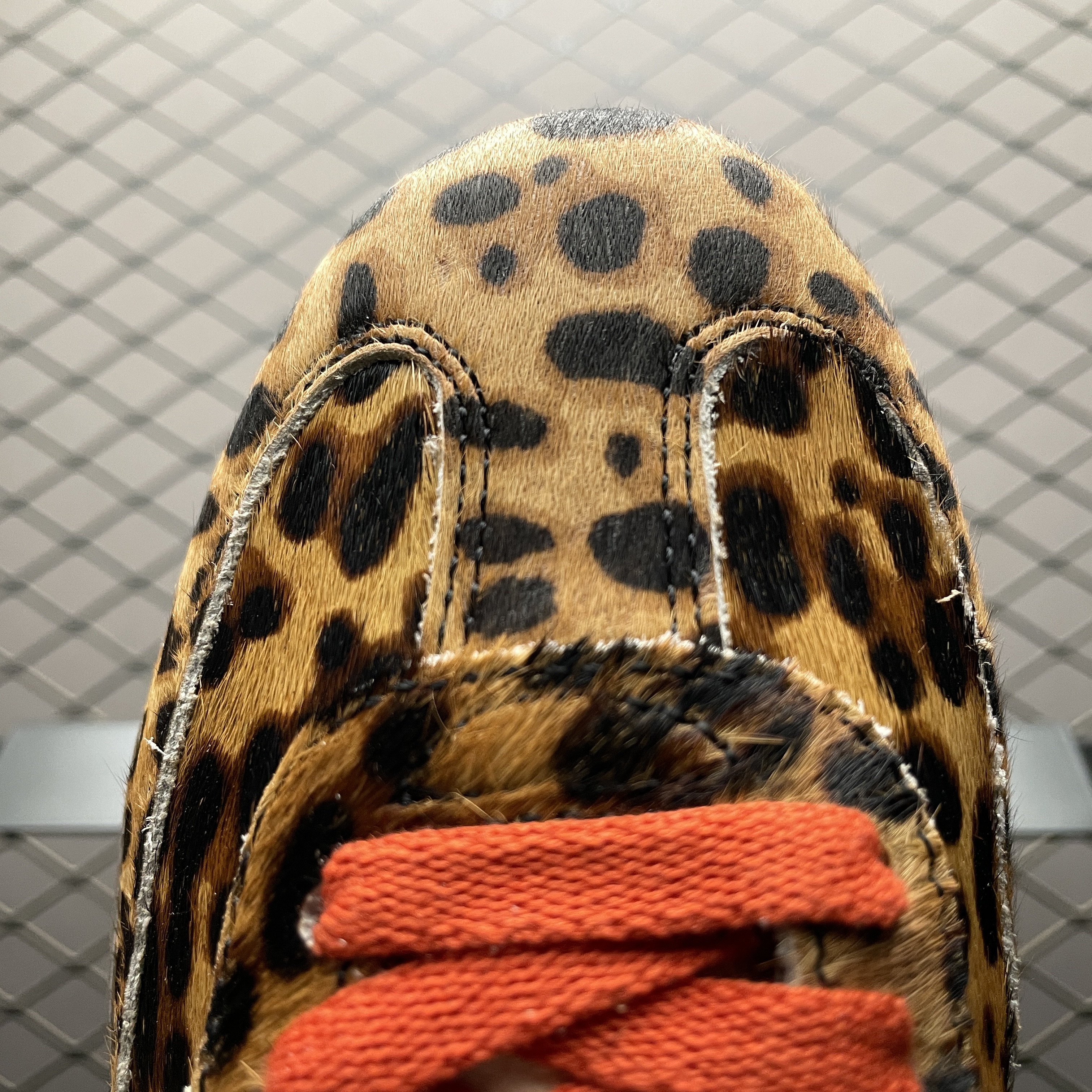 adidas Originals Women's Samba OG "Leopard/Cream White/Preloved Red"（JI2734）