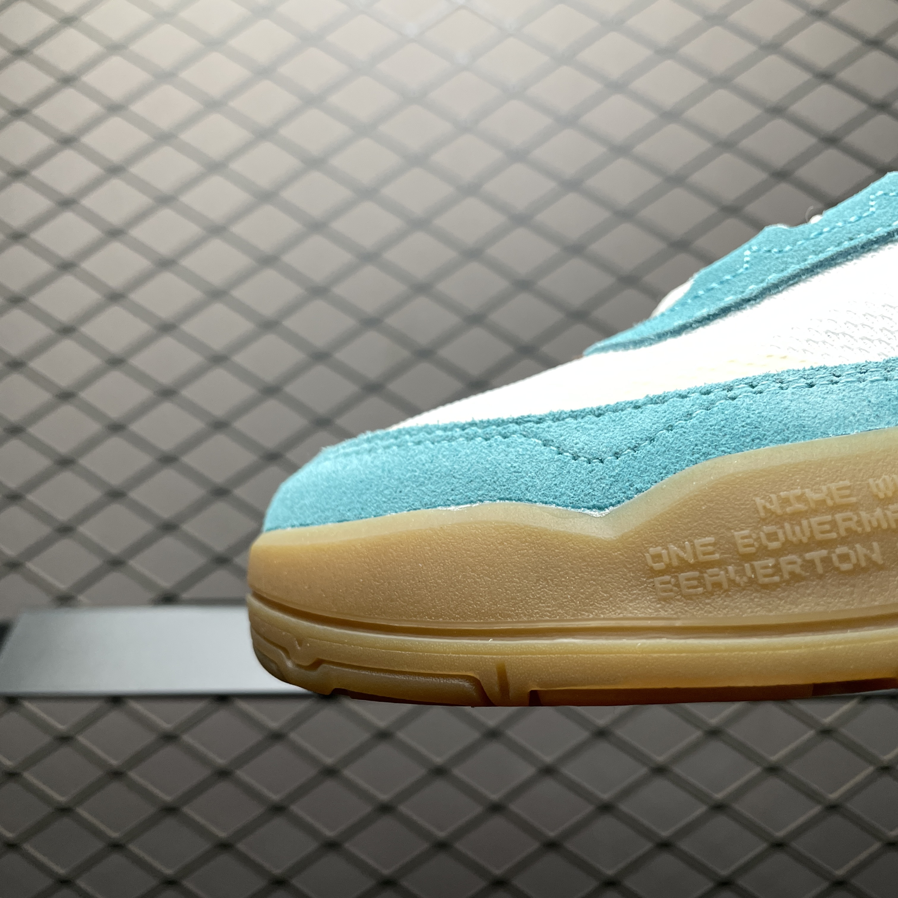 Nike SB GS Day One "Green Frost/Phantom/Gum Light Brown/Dark Russet"（ FN4210-301）