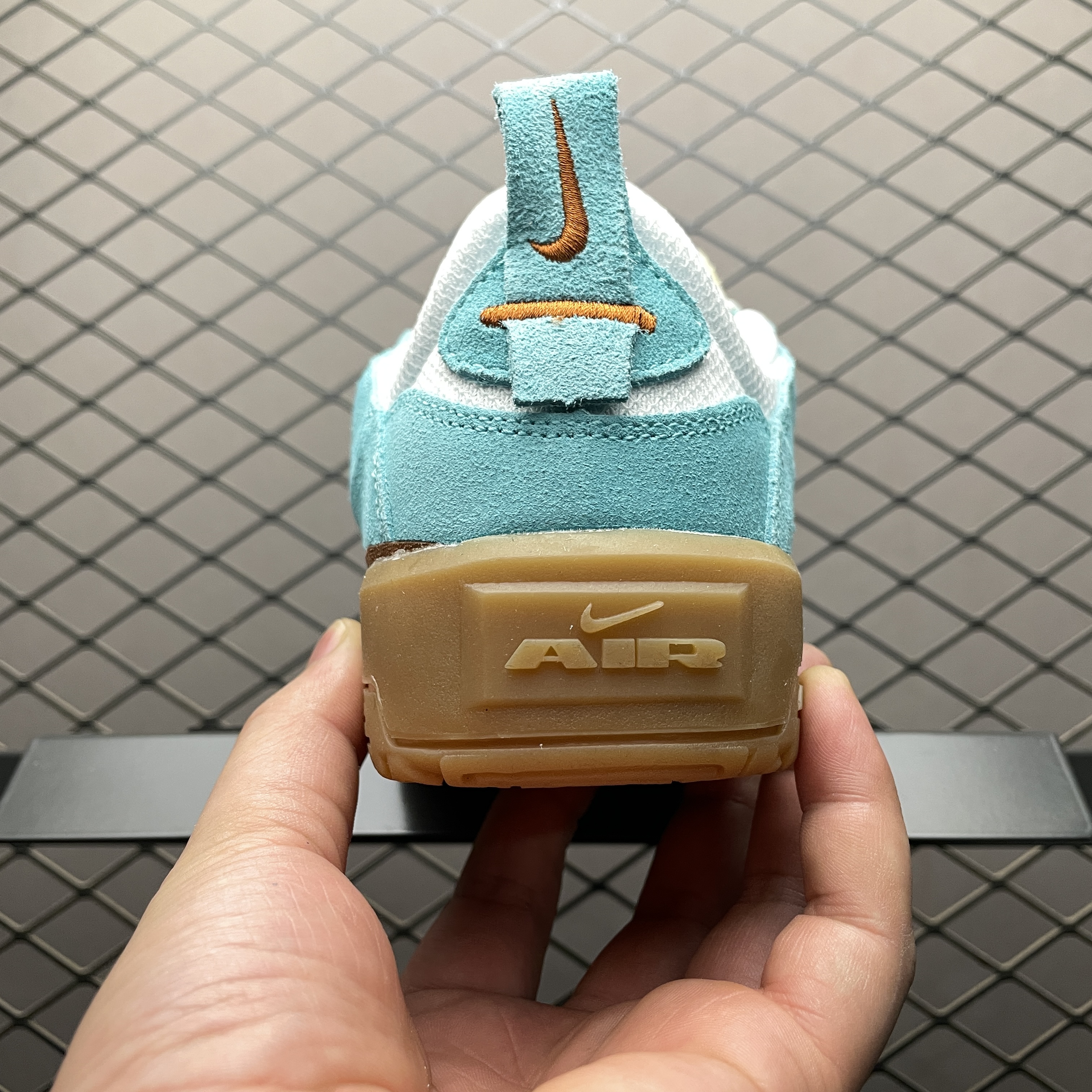 Nike SB GS Day One "Green Frost/Phantom/Gum Light Brown/Dark Russet"（ FN4210-301）