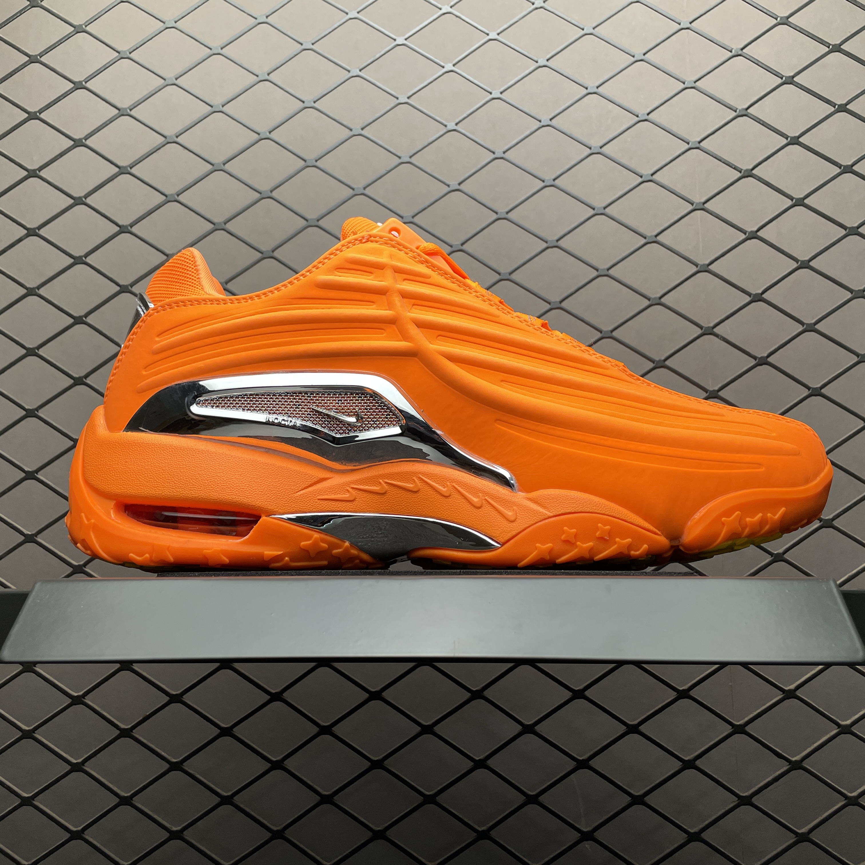 Drake NOCTA × Nike Hot Step 2 "Total Orange"（DZ7293-800）