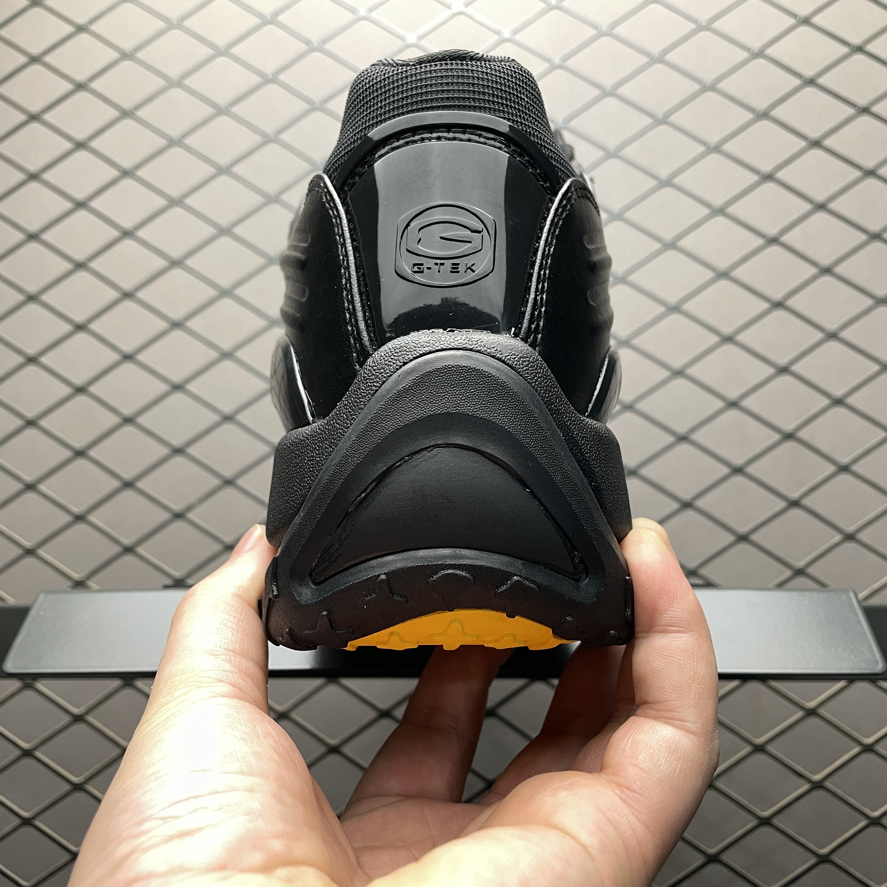 Drake NOCTA × Nike Hot Step 2 "Black/Gunmetal"（DZ7293-001）