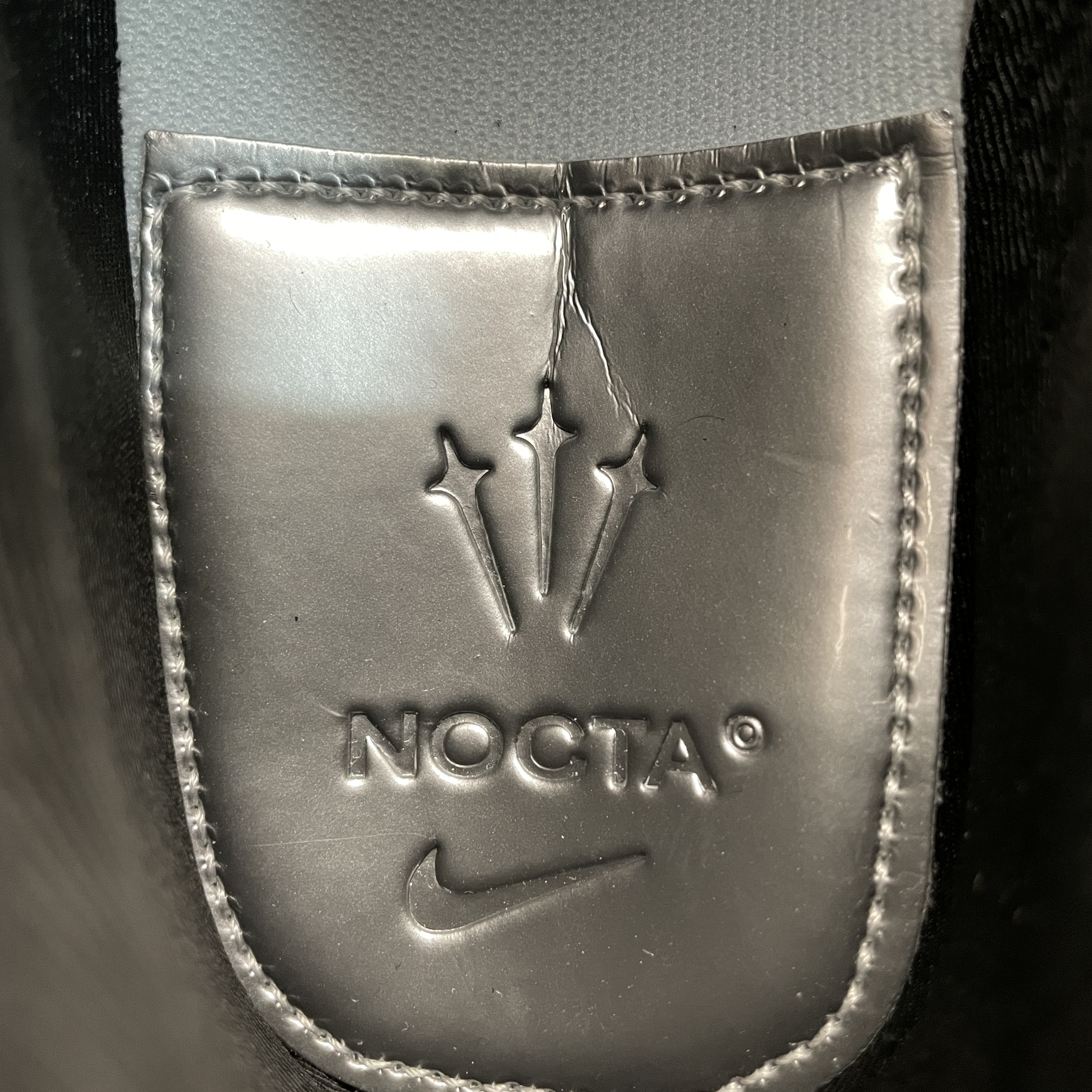 Drake NOCTA × Nike Hot Step 2 "Black/Gunmetal"（DZ7293-001）