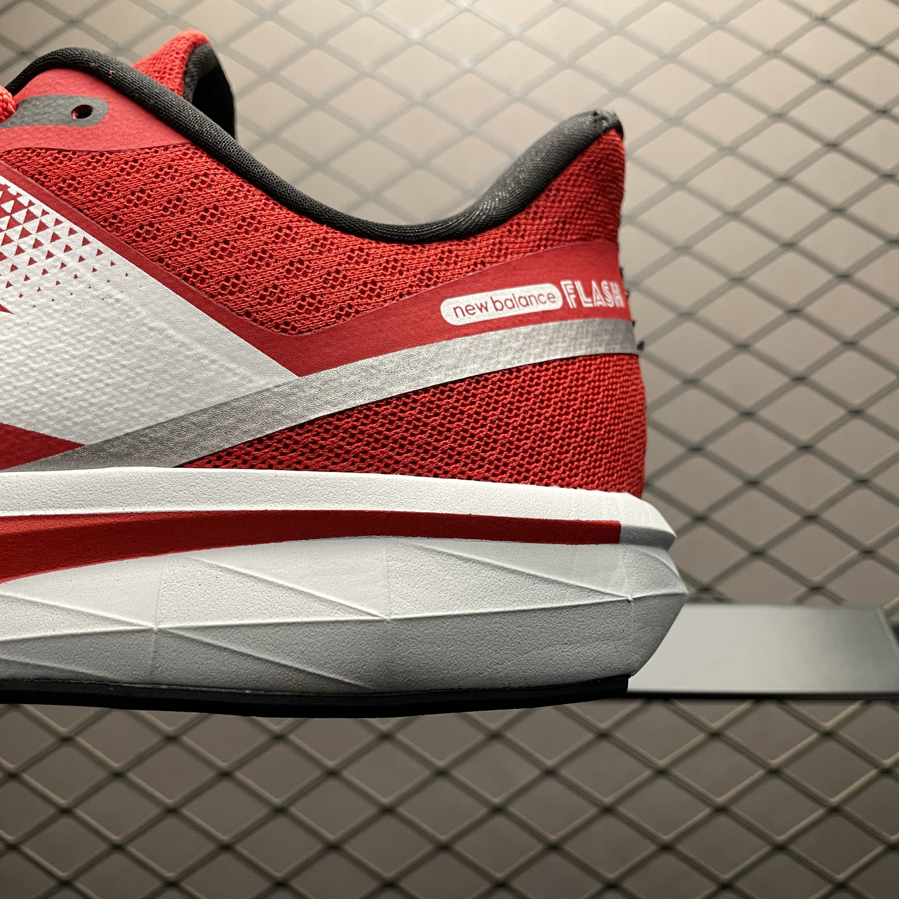 New Balance DynaSoft Flash V7 "Red" (MFLSHRD7)