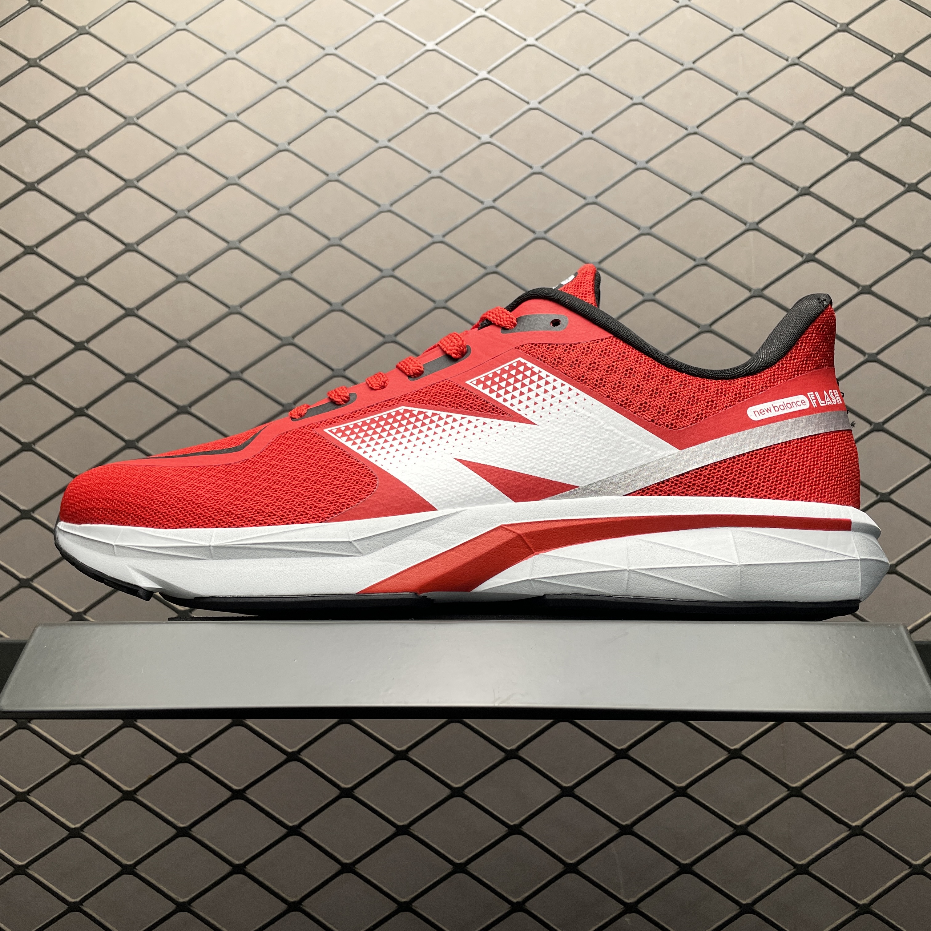 New Balance DynaSoft Flash V7 "Red" (MFLSHRD7)