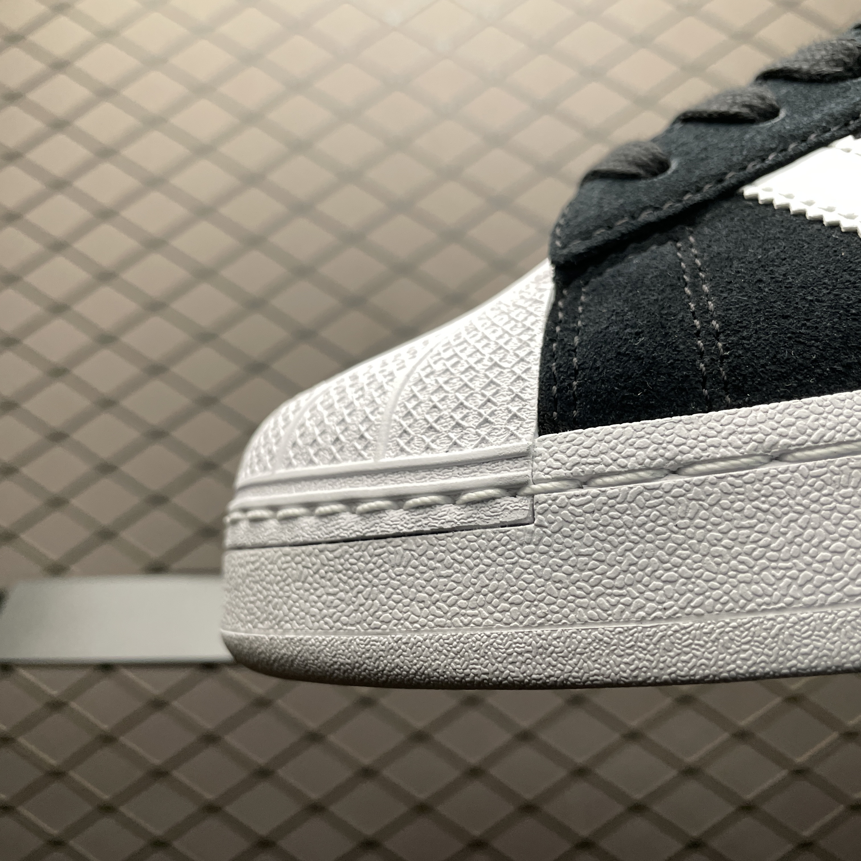 Adidas Superstar XLG （ID4657）