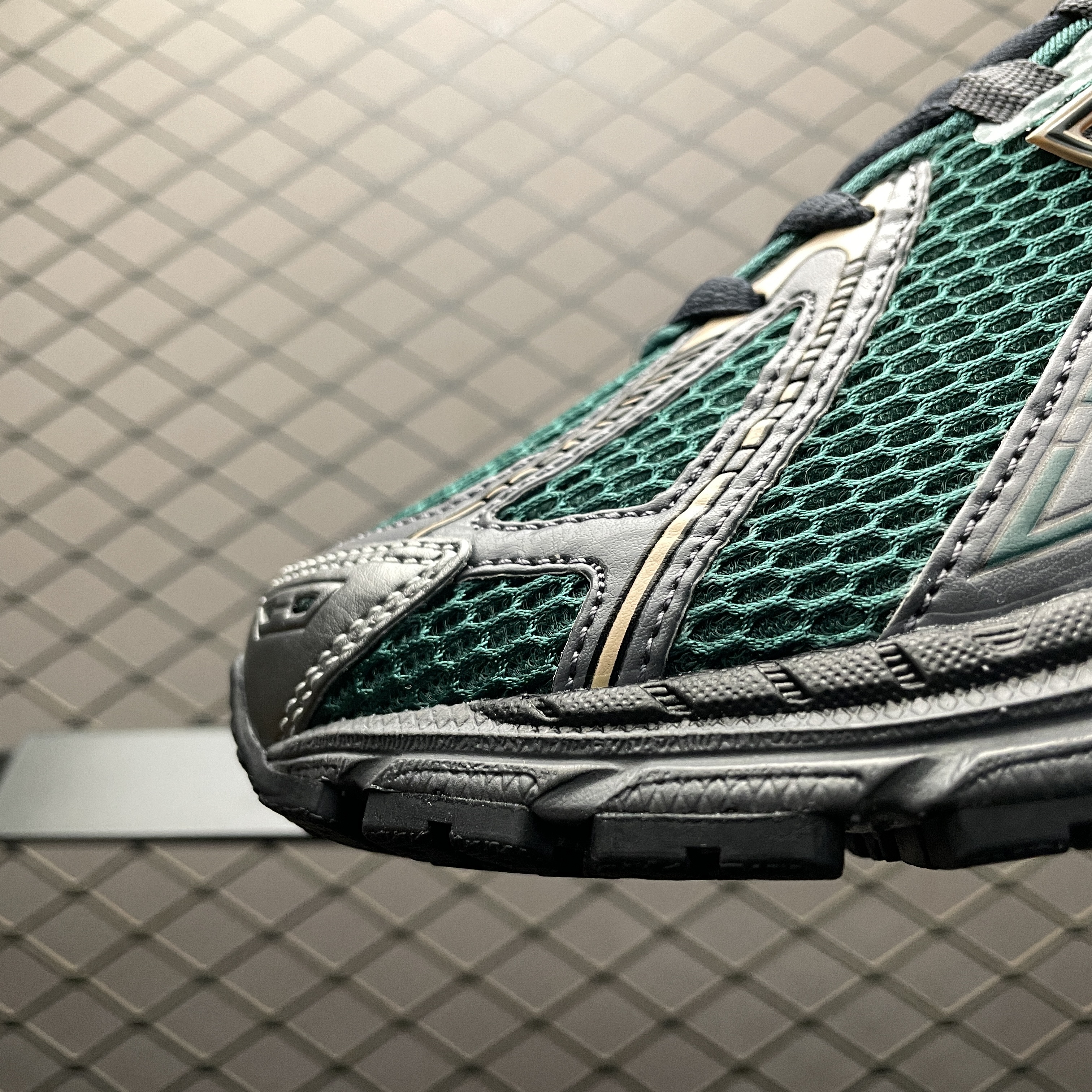 New Balance 1906R Zalando Trail Mix Green (M1906RZM）