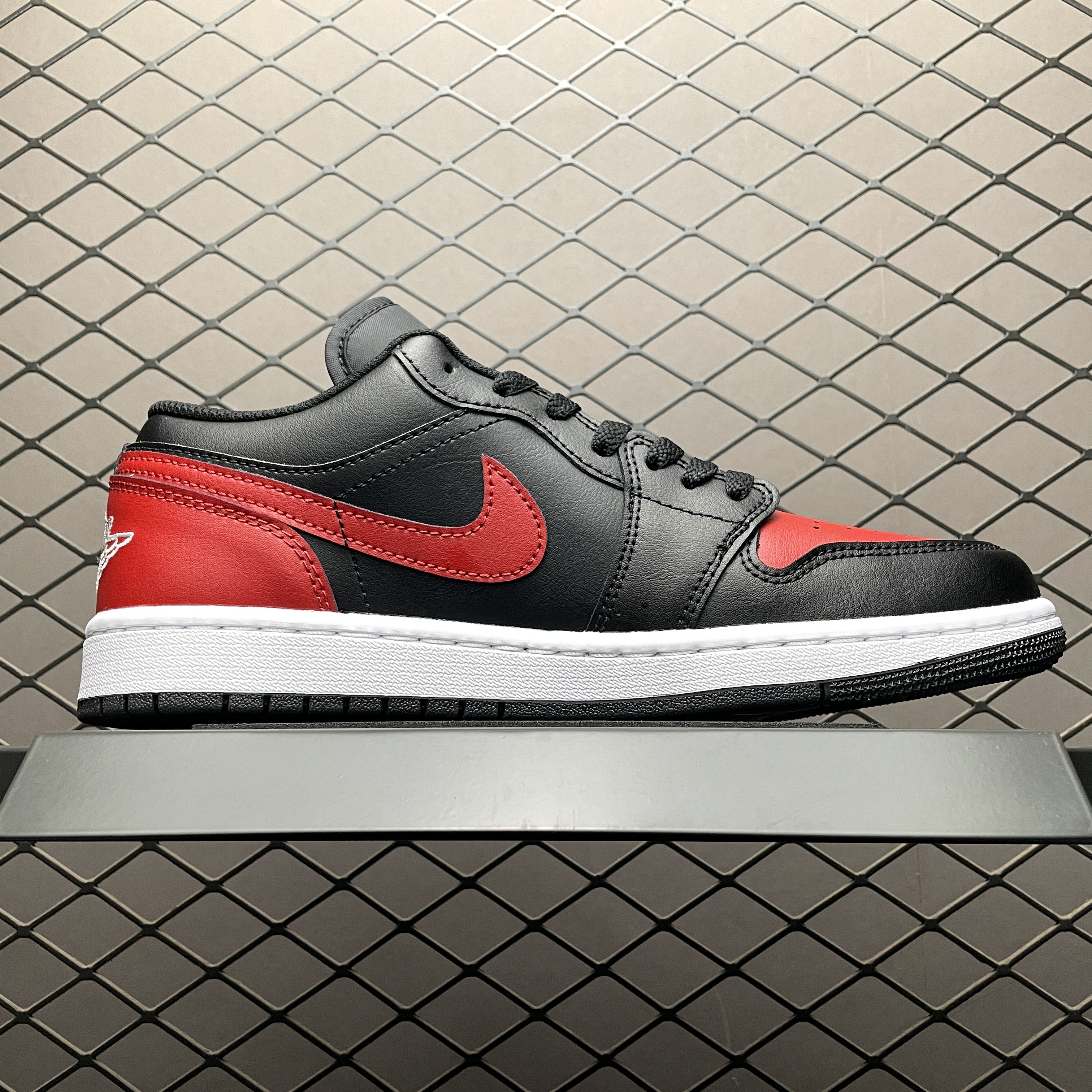 Nike Air Jordan 1 Low "Bred"（553558-067）