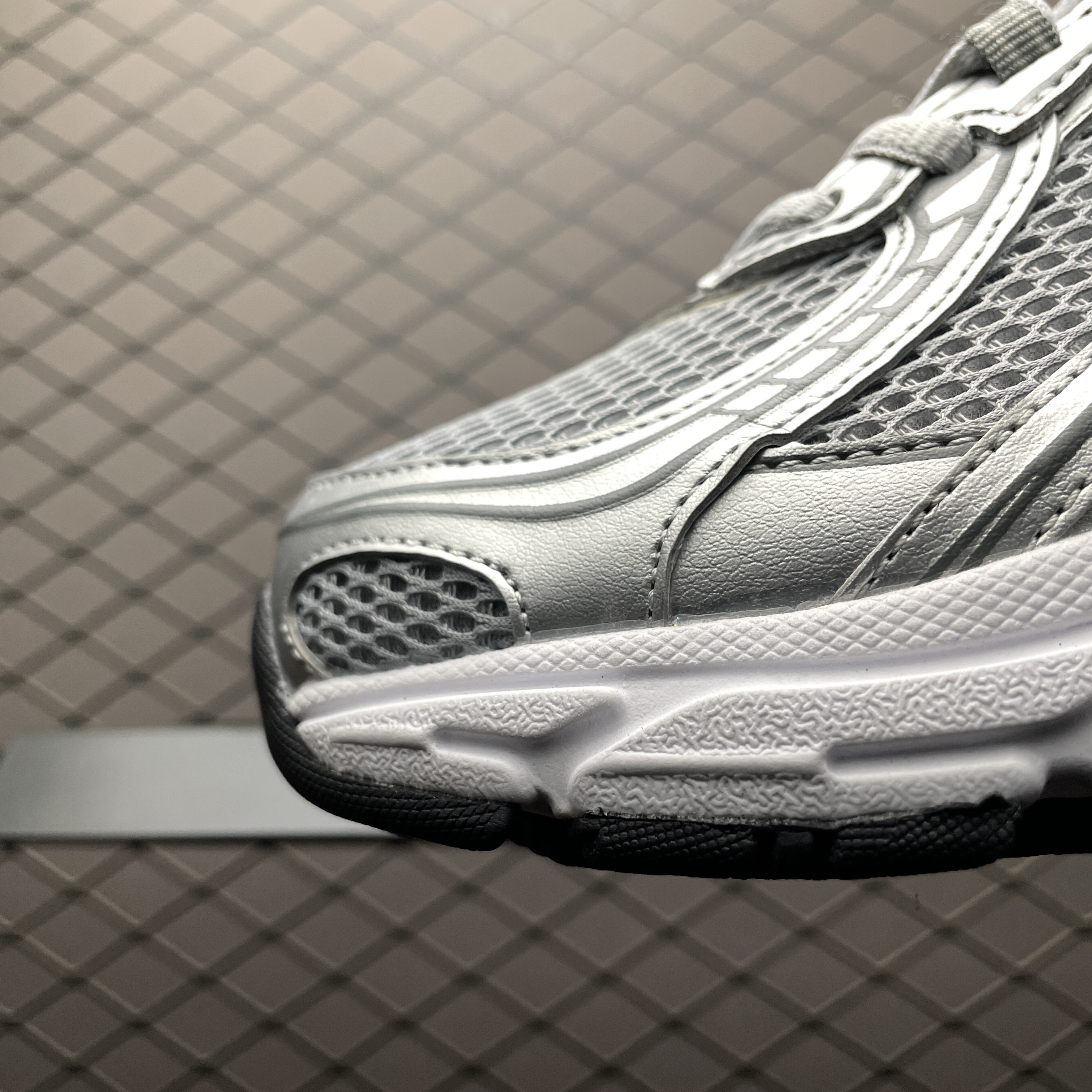 New Balance Unisex U740SG2 (U740SG2)