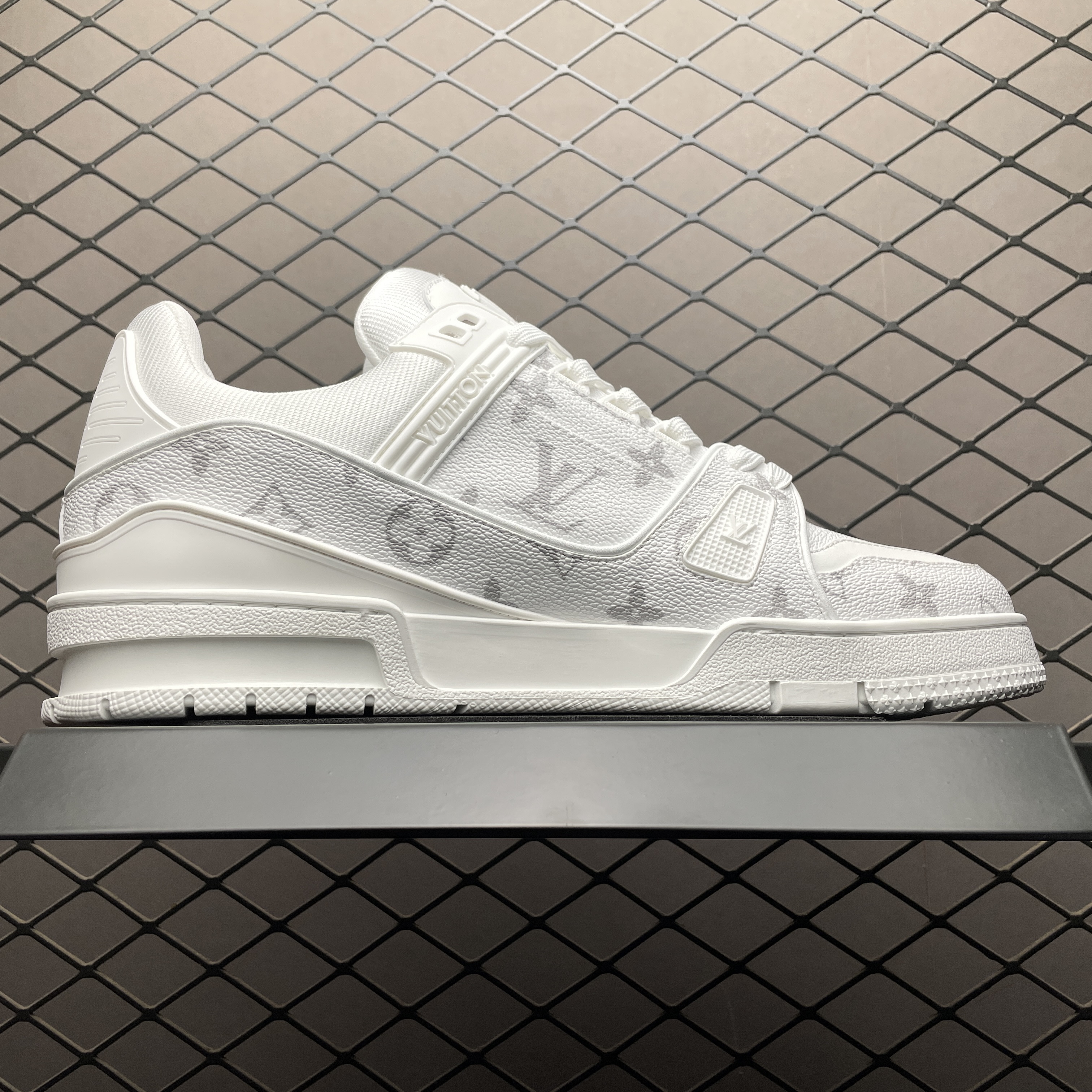 Louis Vuitton LV Trainer Sneaker  (1AHDMW)