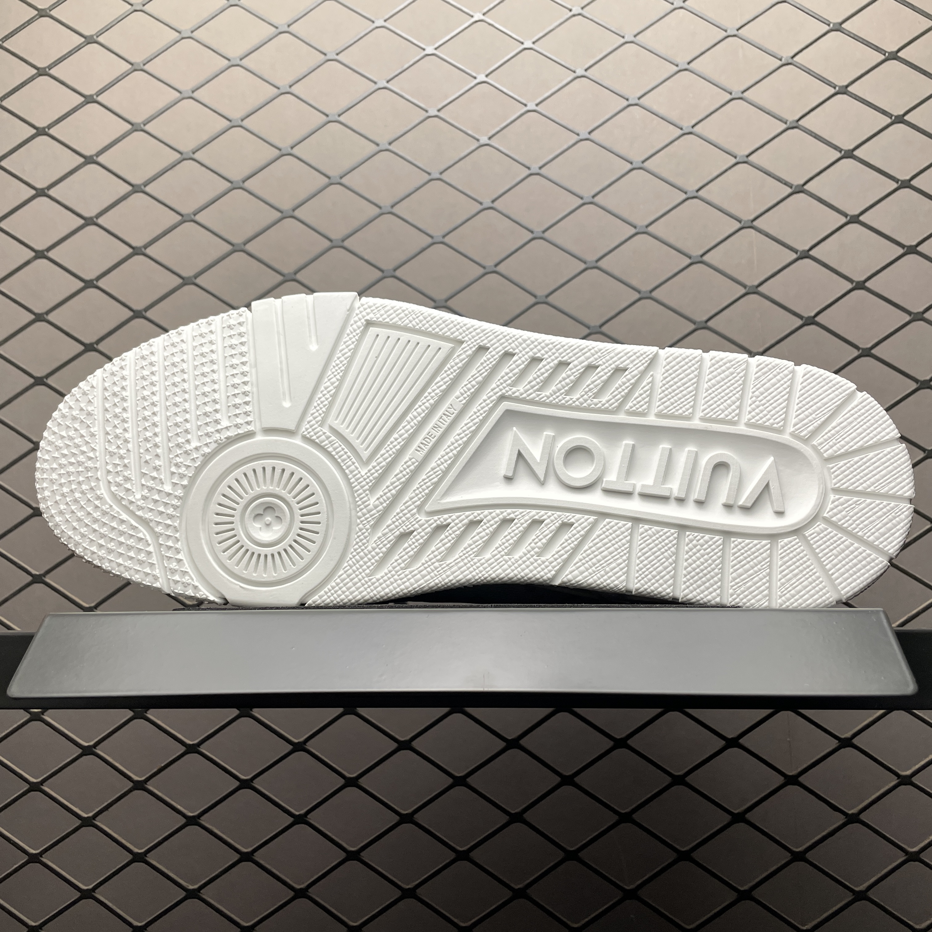 Louis Vuitton LV Trainer Sneaker  (1AHDMW)