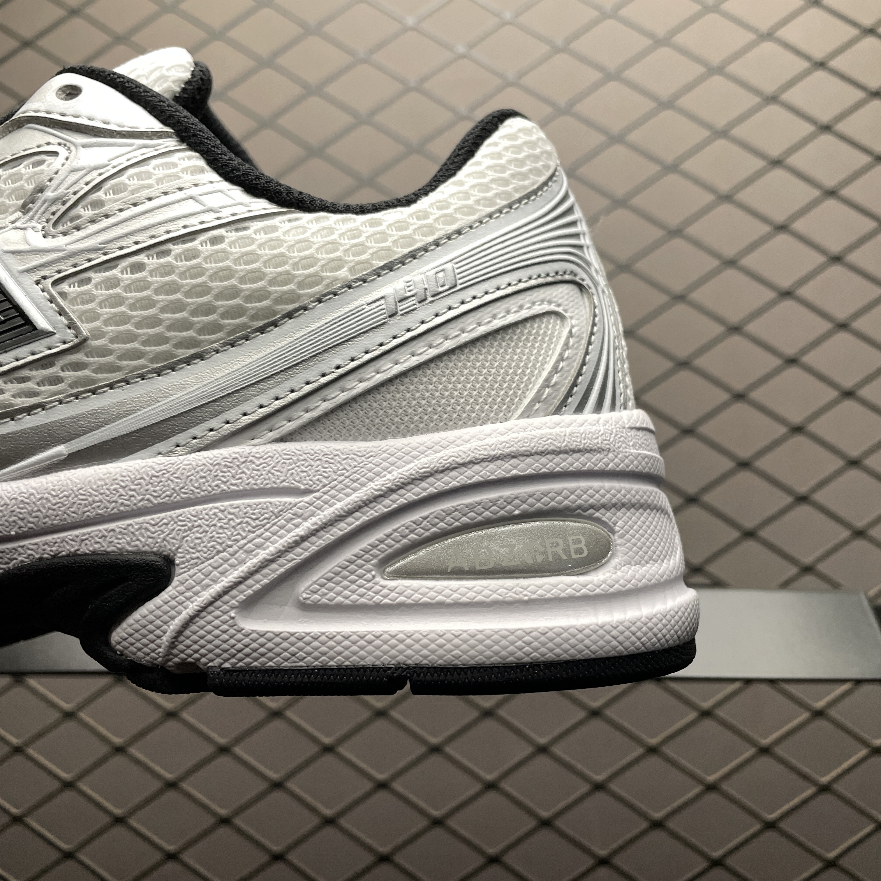 New Balance 740 White Silver Metallic Navy (U740NW2）