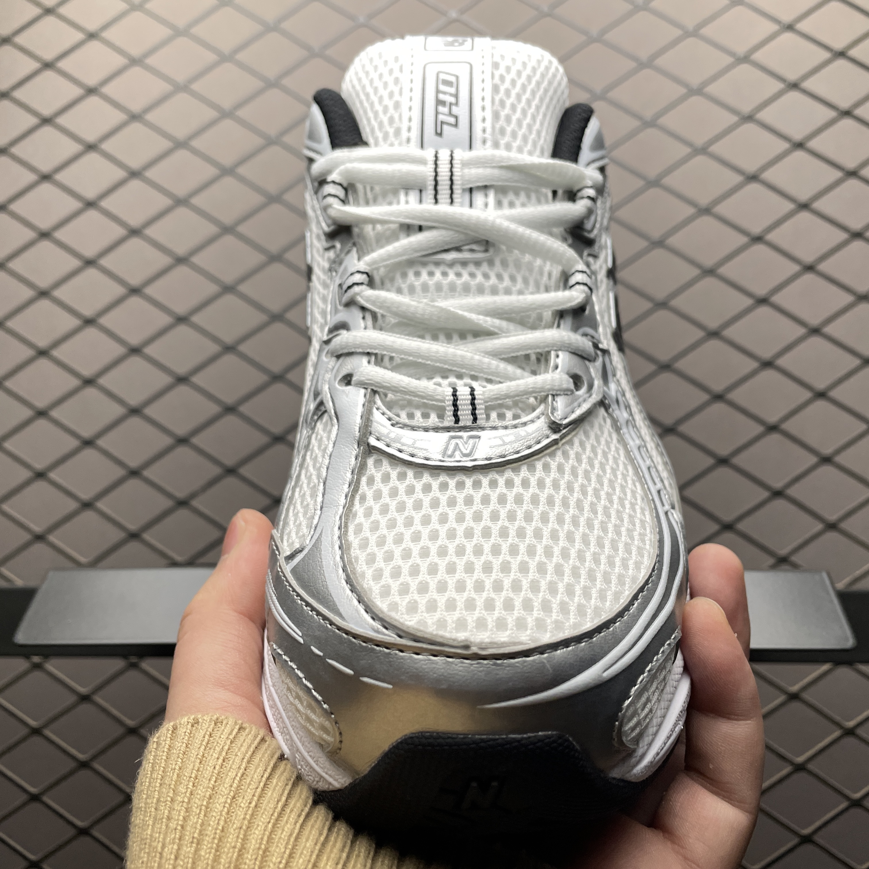 New Balance 740 White Silver Metallic Navy (U740NW2）