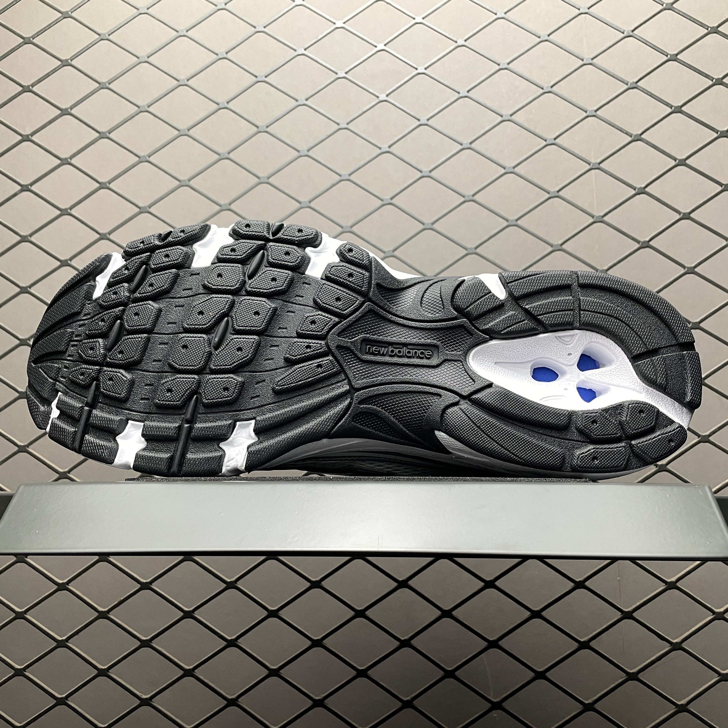 New Balance 740 White Silver Metallic Navy (U740NW2）