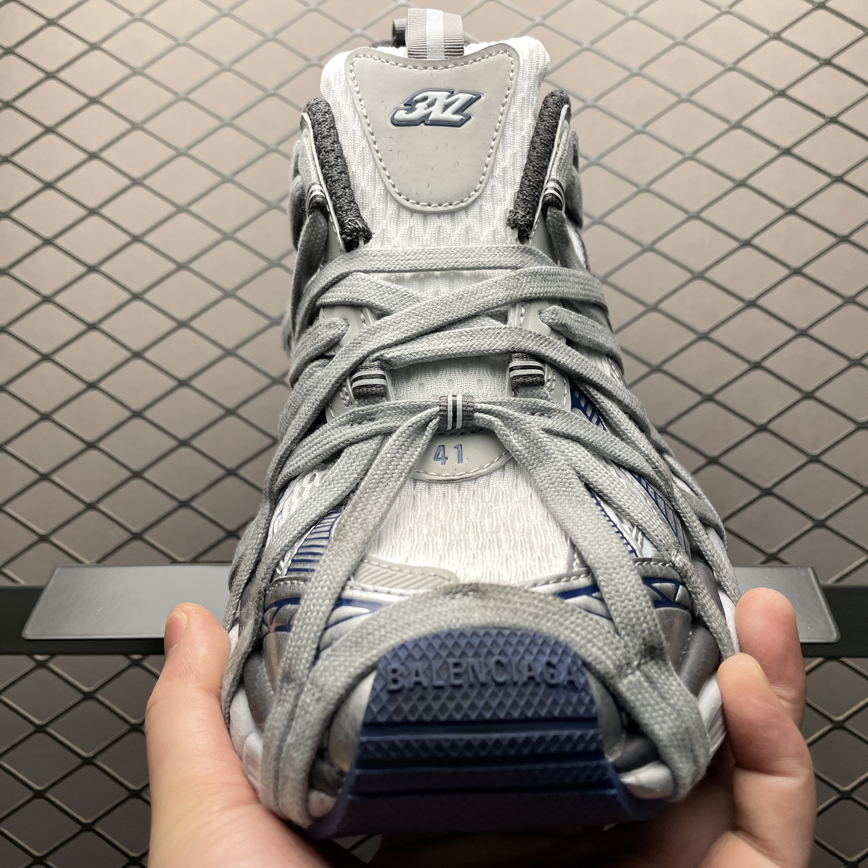 Balenciaga 3xl Extreme Lace White / Grey（778698W3XLL9114）