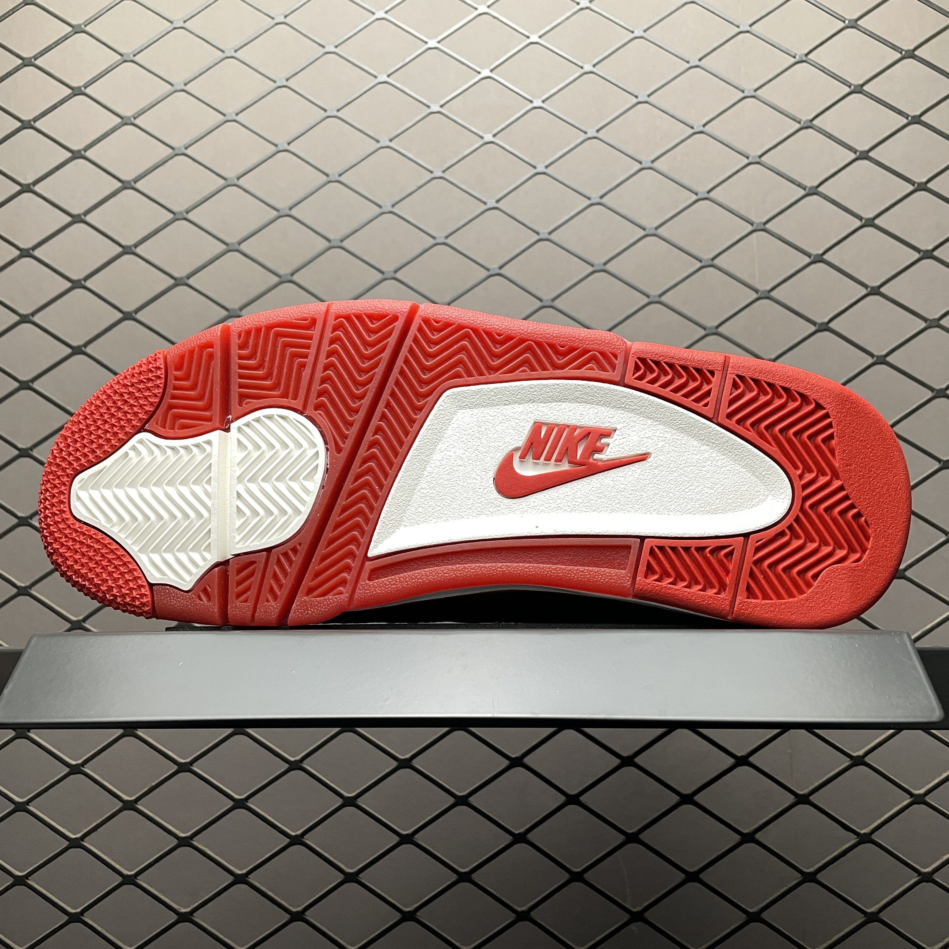 Nigel Sylvester × Nike Air Jordan 4 Retro OG "Brick By Brick"（HF4340-800）