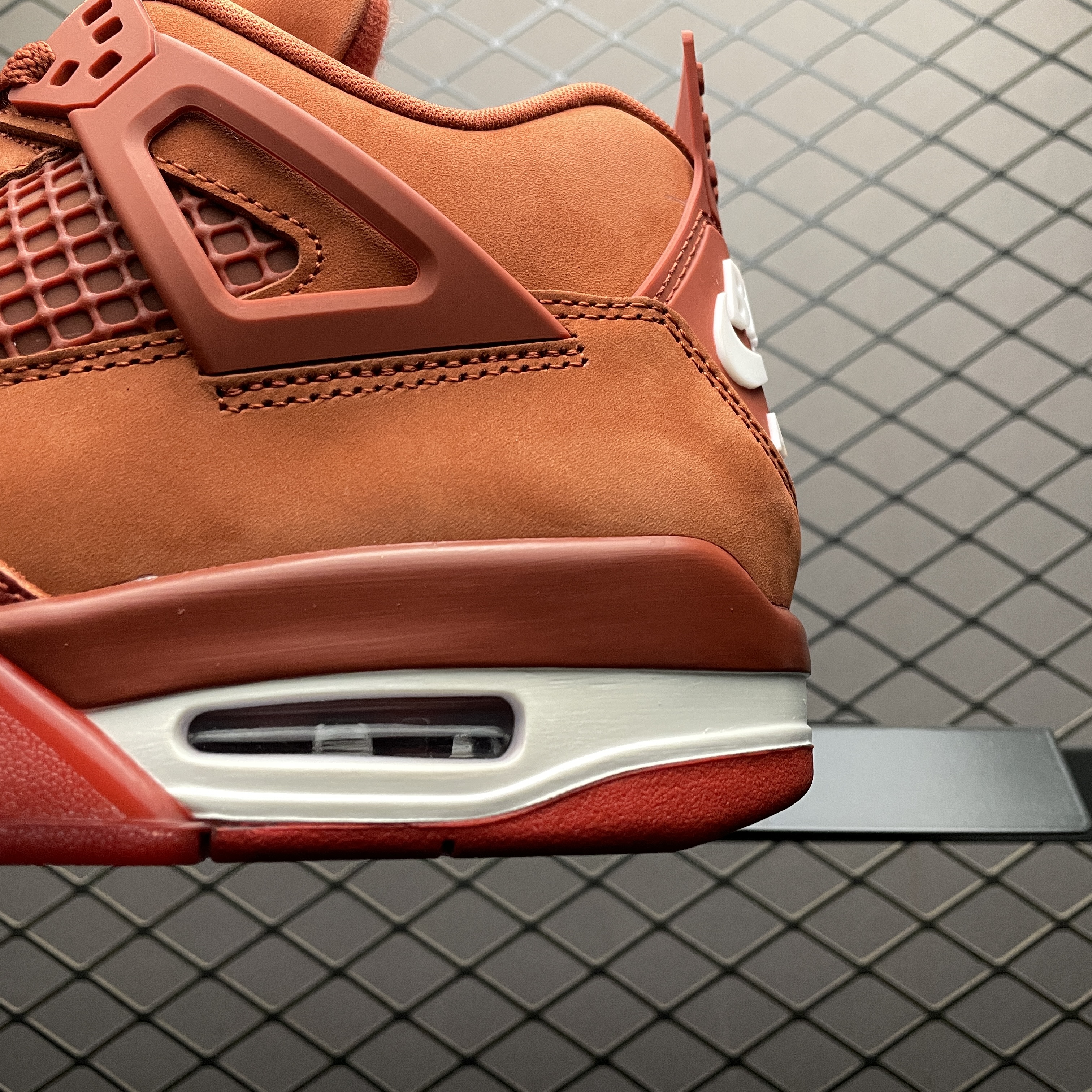 Nigel Sylvester × Nike Air Jordan 4 Retro OG "Brick By Brick"（HF4340-800）