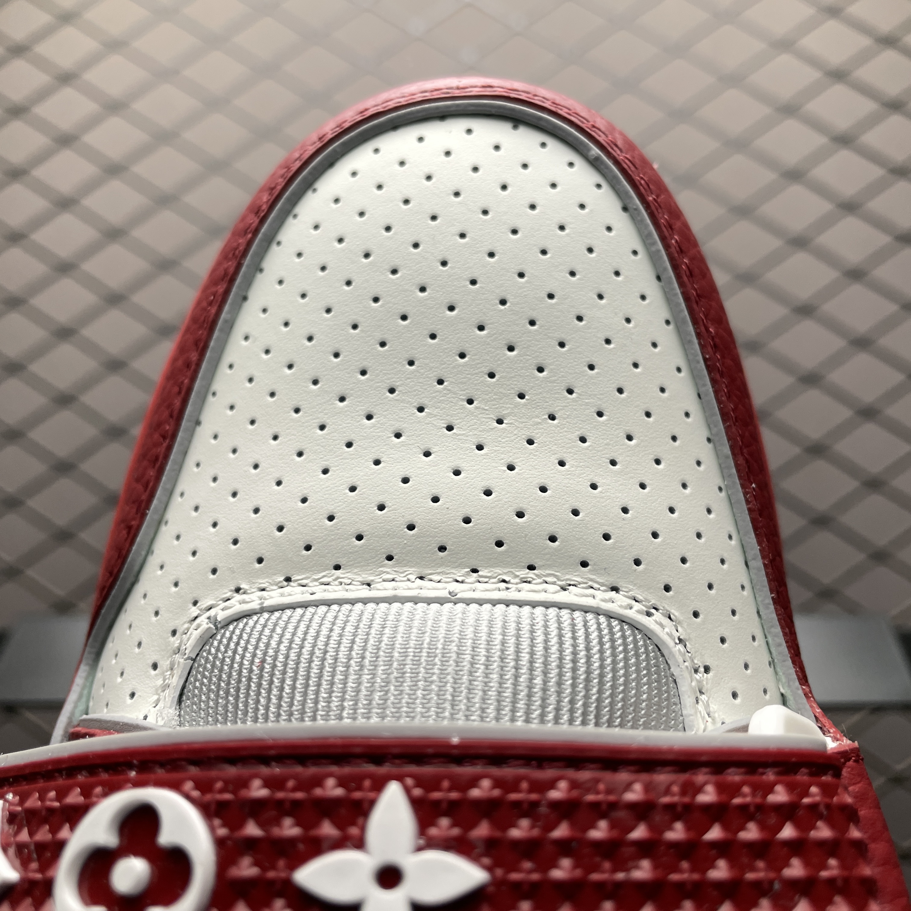 Louis Vuitton LV Trainer Sneaker（1AHTCD）