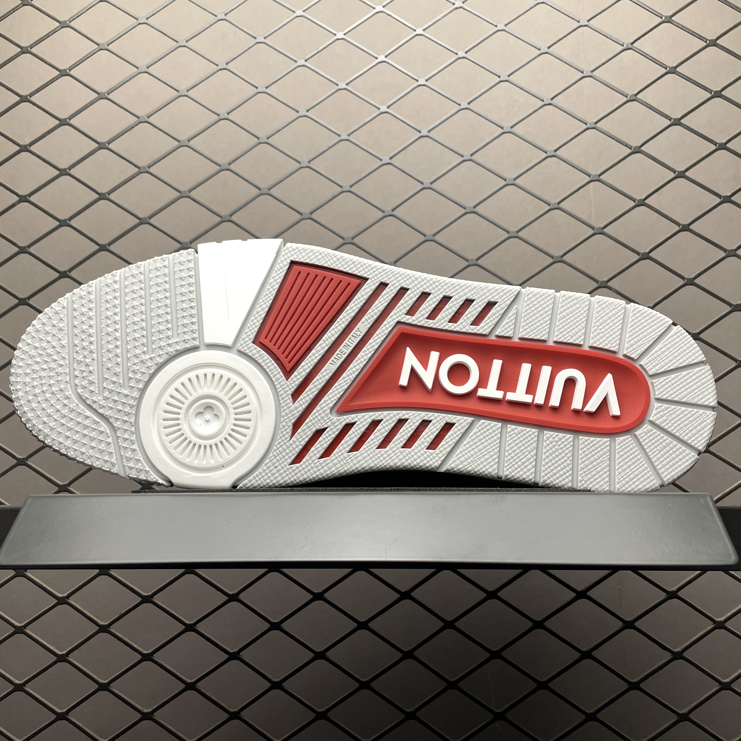 Louis Vuitton LV Trainer Sneaker（1AHTCD）