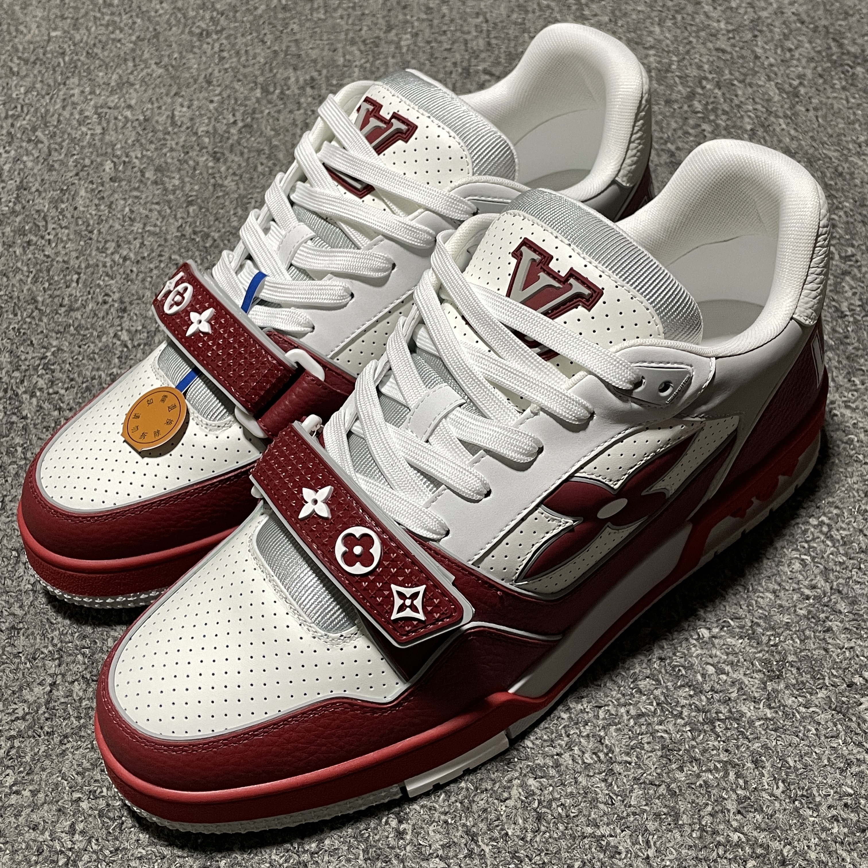 Louis Vuitton LV Trainer Sneaker（1AHTCD）