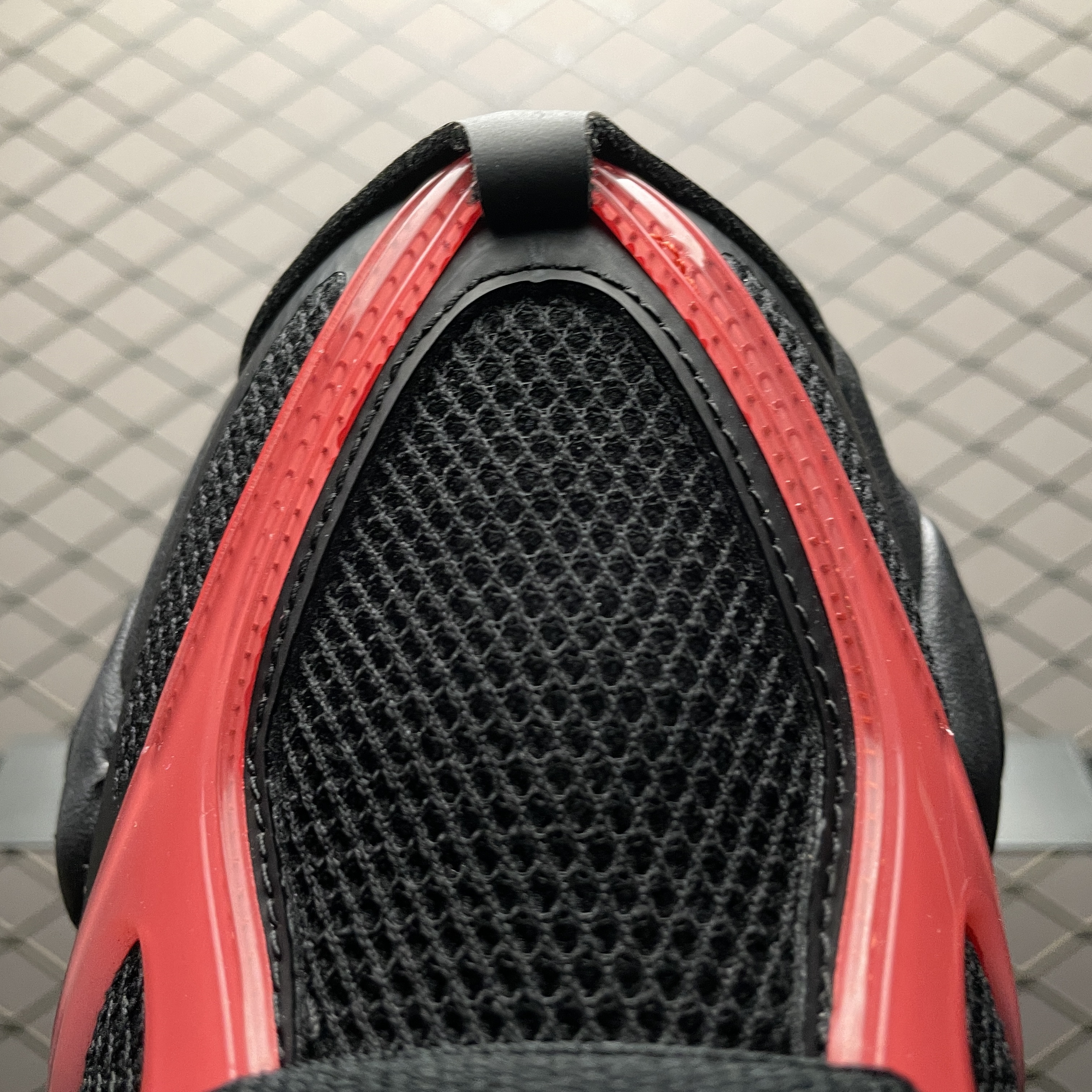 New Balance 9060 Black Red Gradient (U9060IDZ)