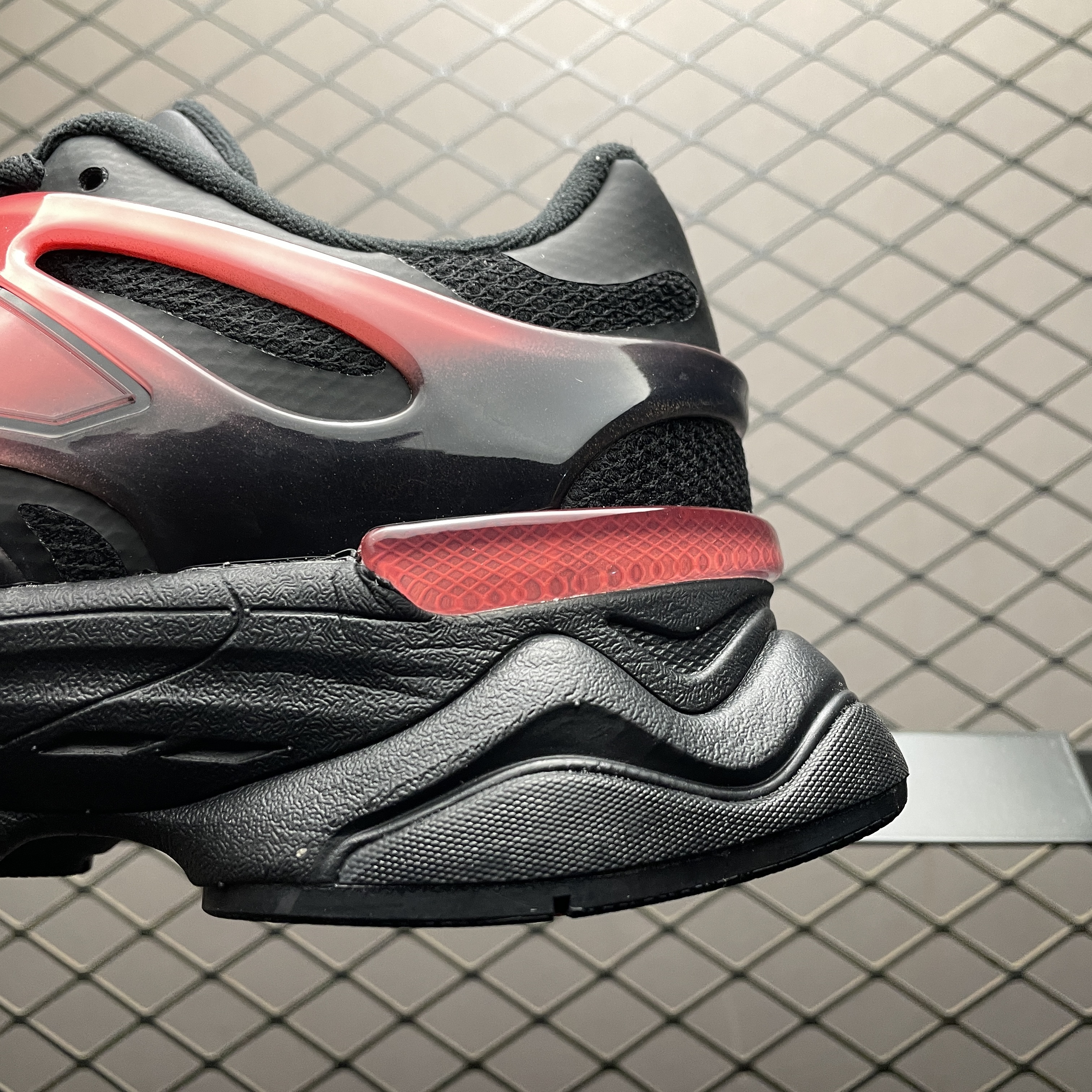 New Balance 9060 Black Red Gradient (U9060IDZ)